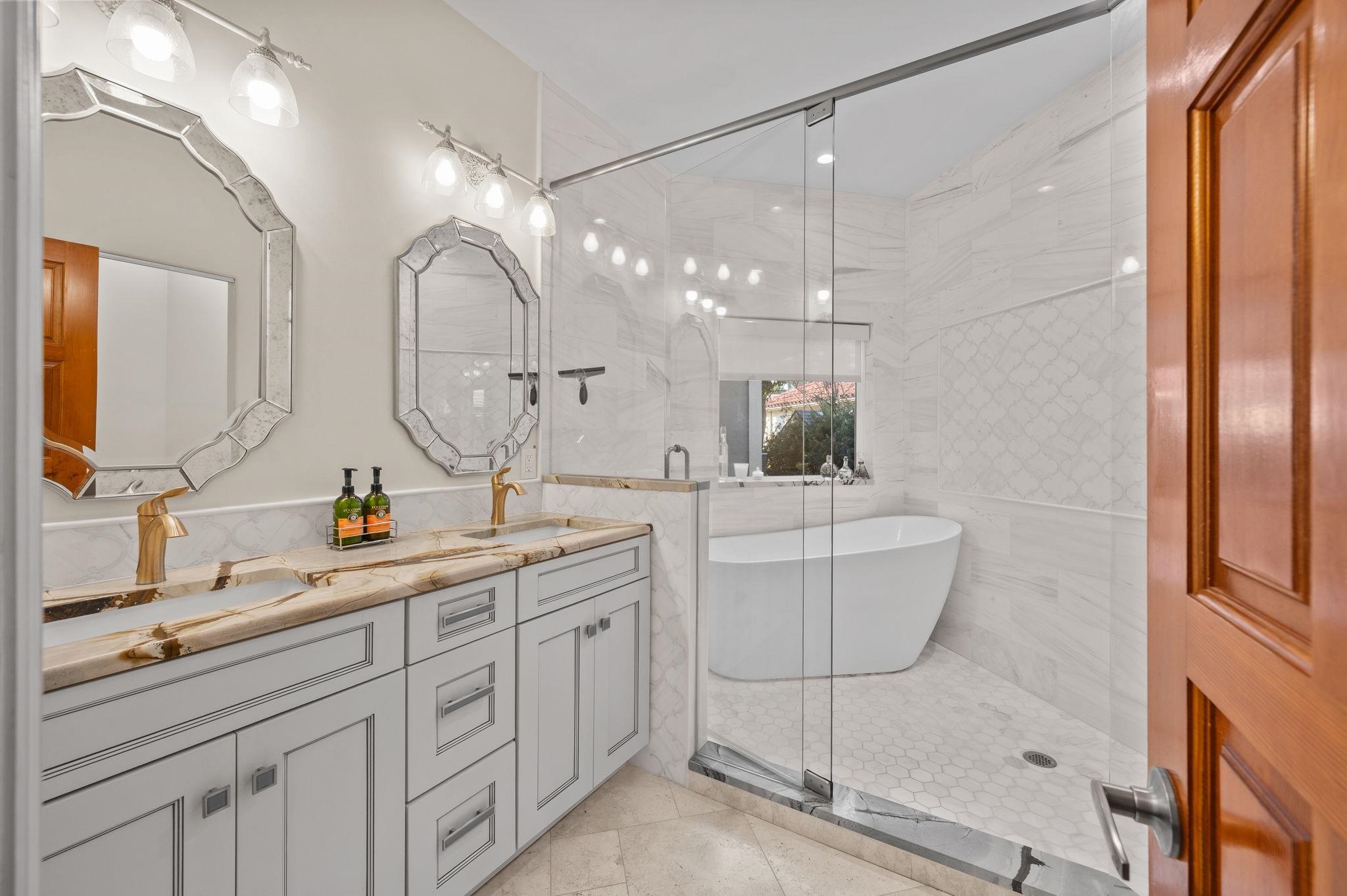 Image 38 of 81 For 3 Radio Rd  