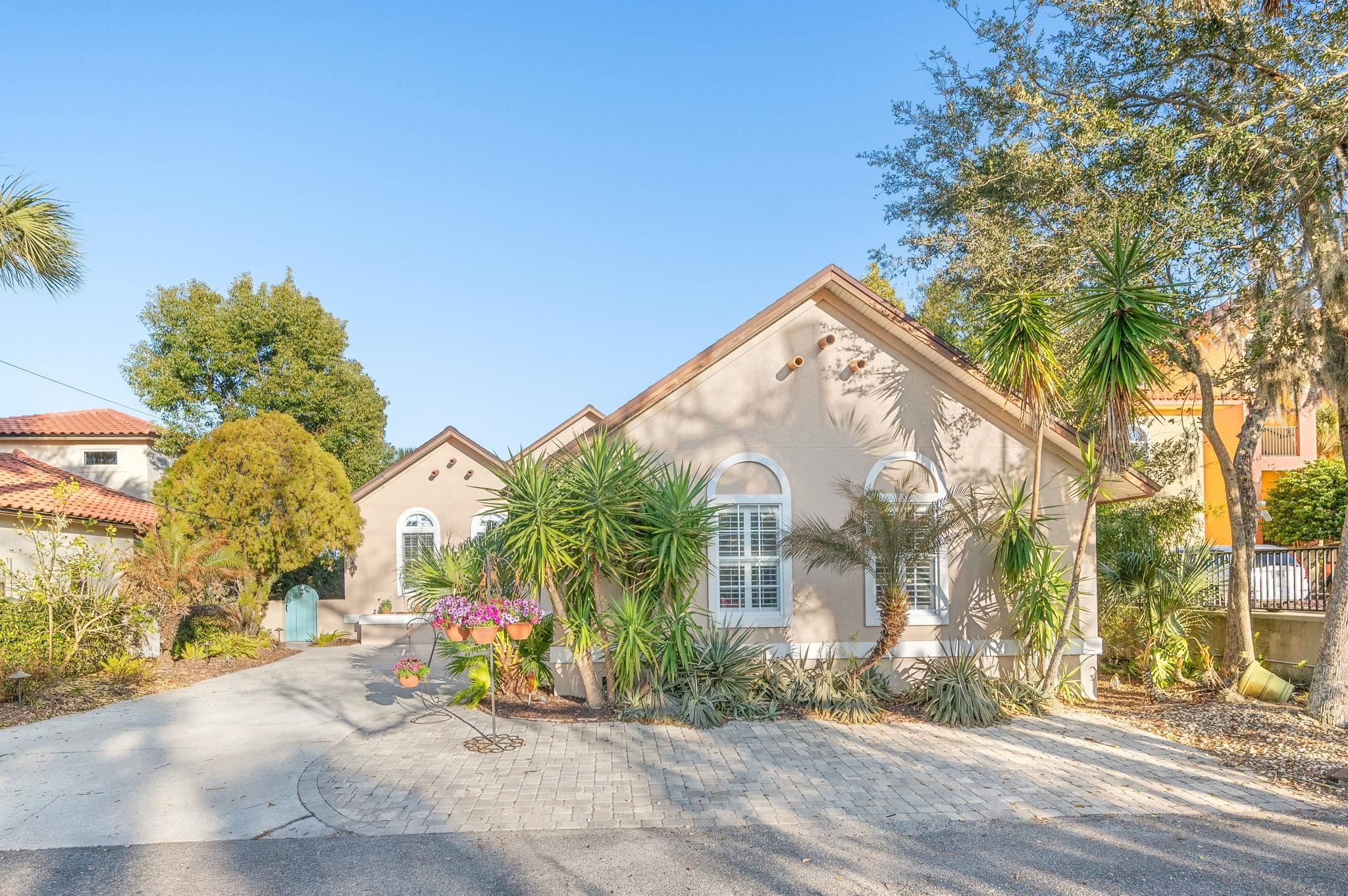 Image 4 of 81 For 3 Radio Rd  