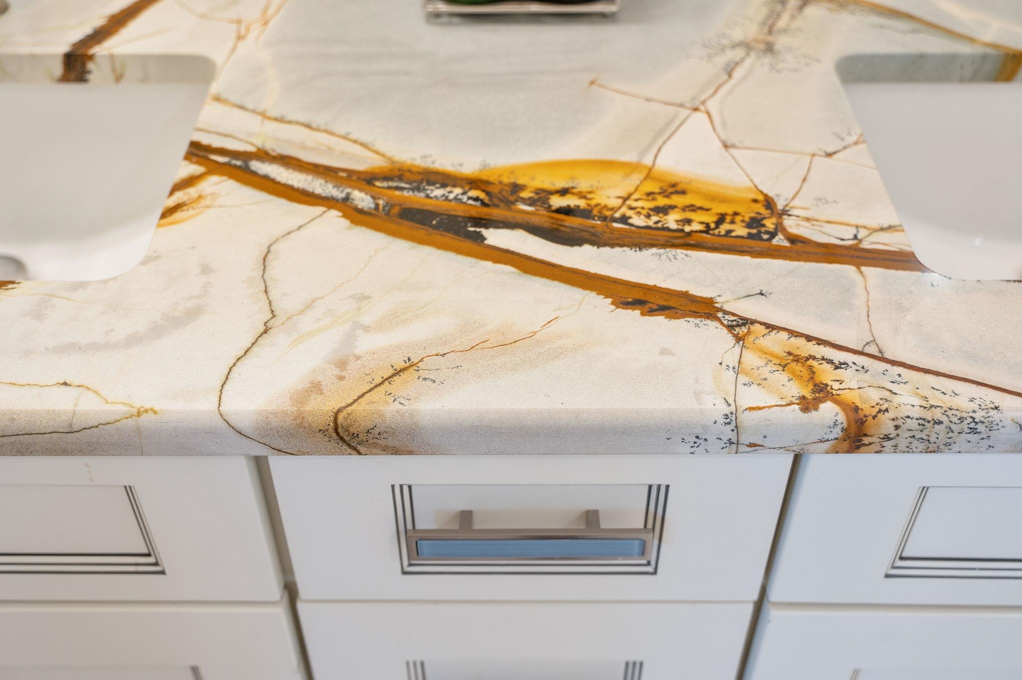 Image 40 of 81 For 3 Radio Rd  