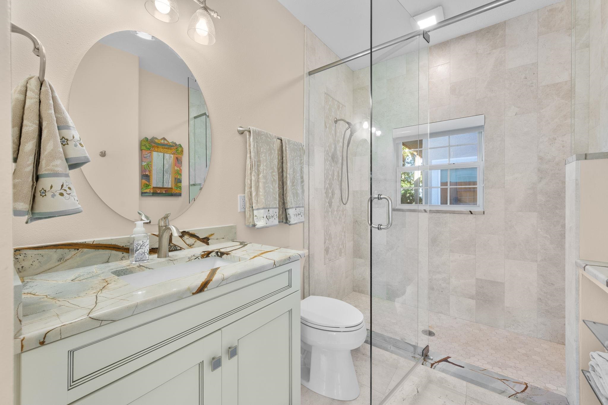 Image 47 of 81 For 3 Radio Rd  