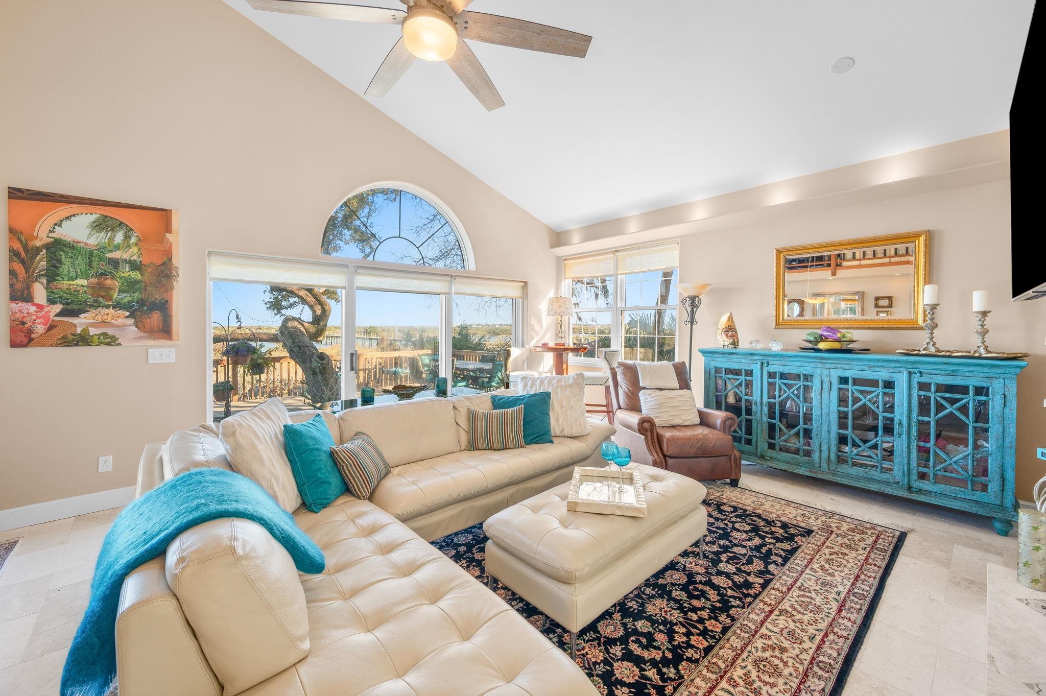 Image 8 of 81 For 3 Radio Rd  