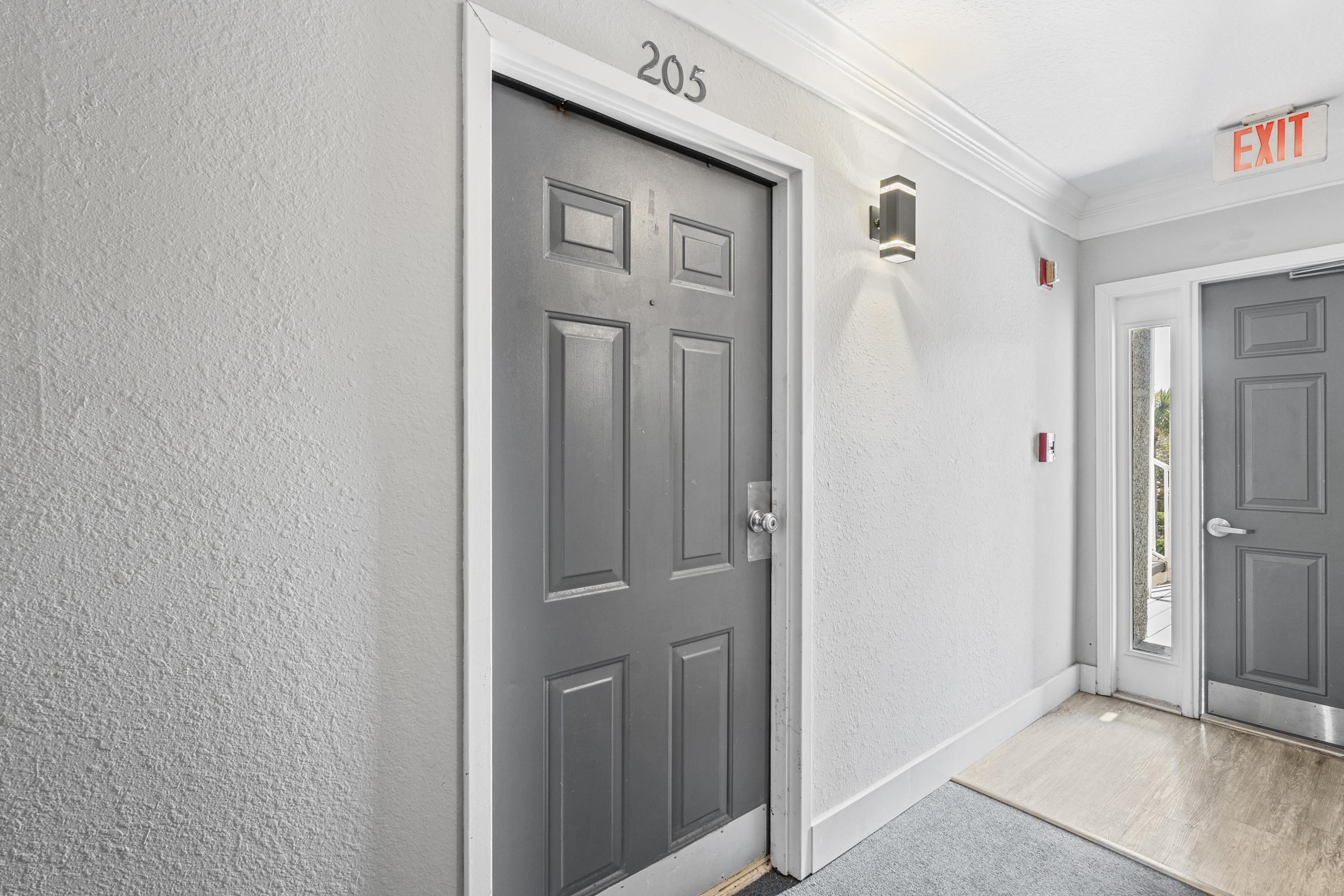 Image 26 of 47 For 120 Ocean Hibiscus Drive