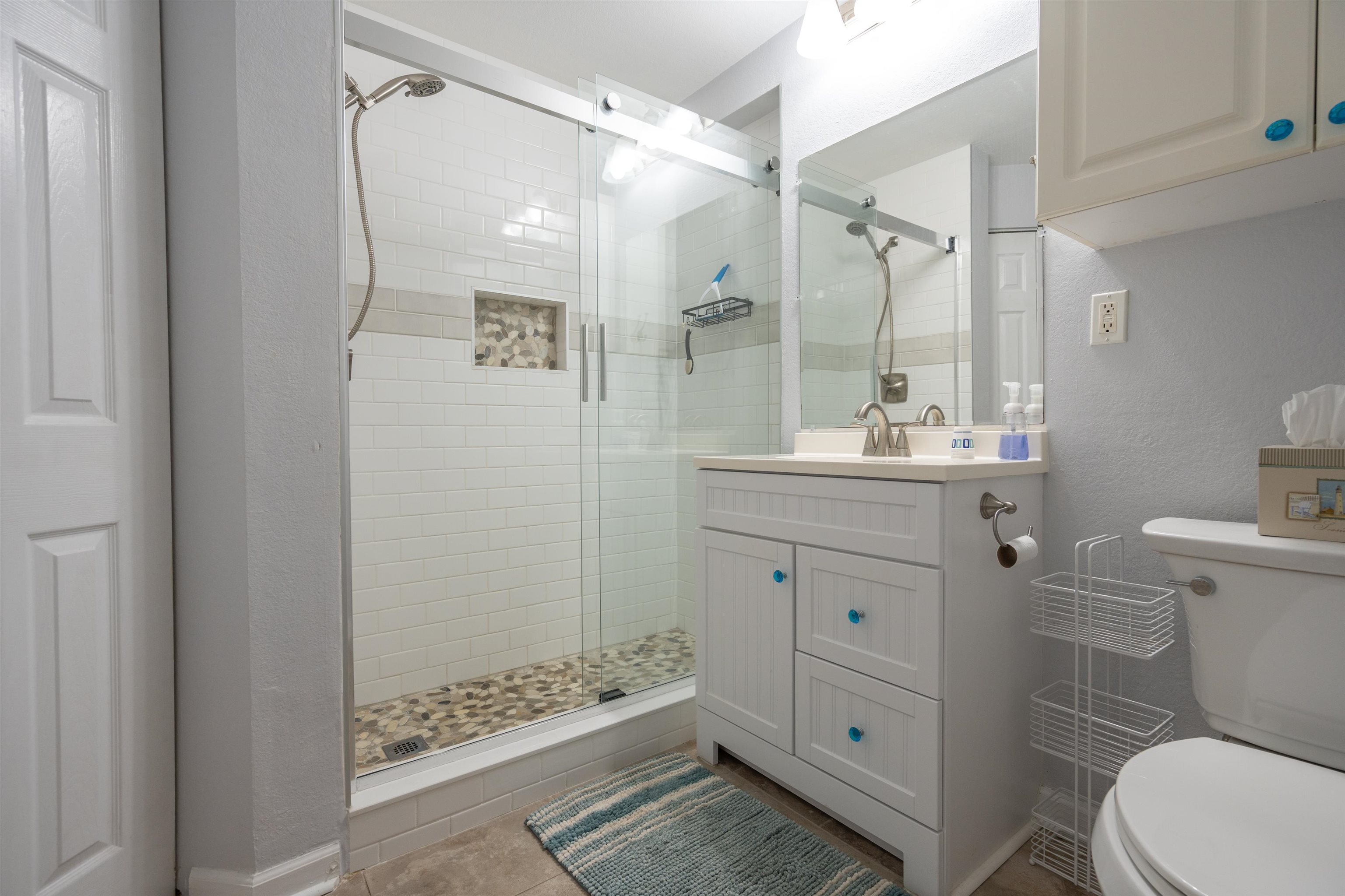 Image 21 of 46 For 440 Villa San Marco Dr S 104