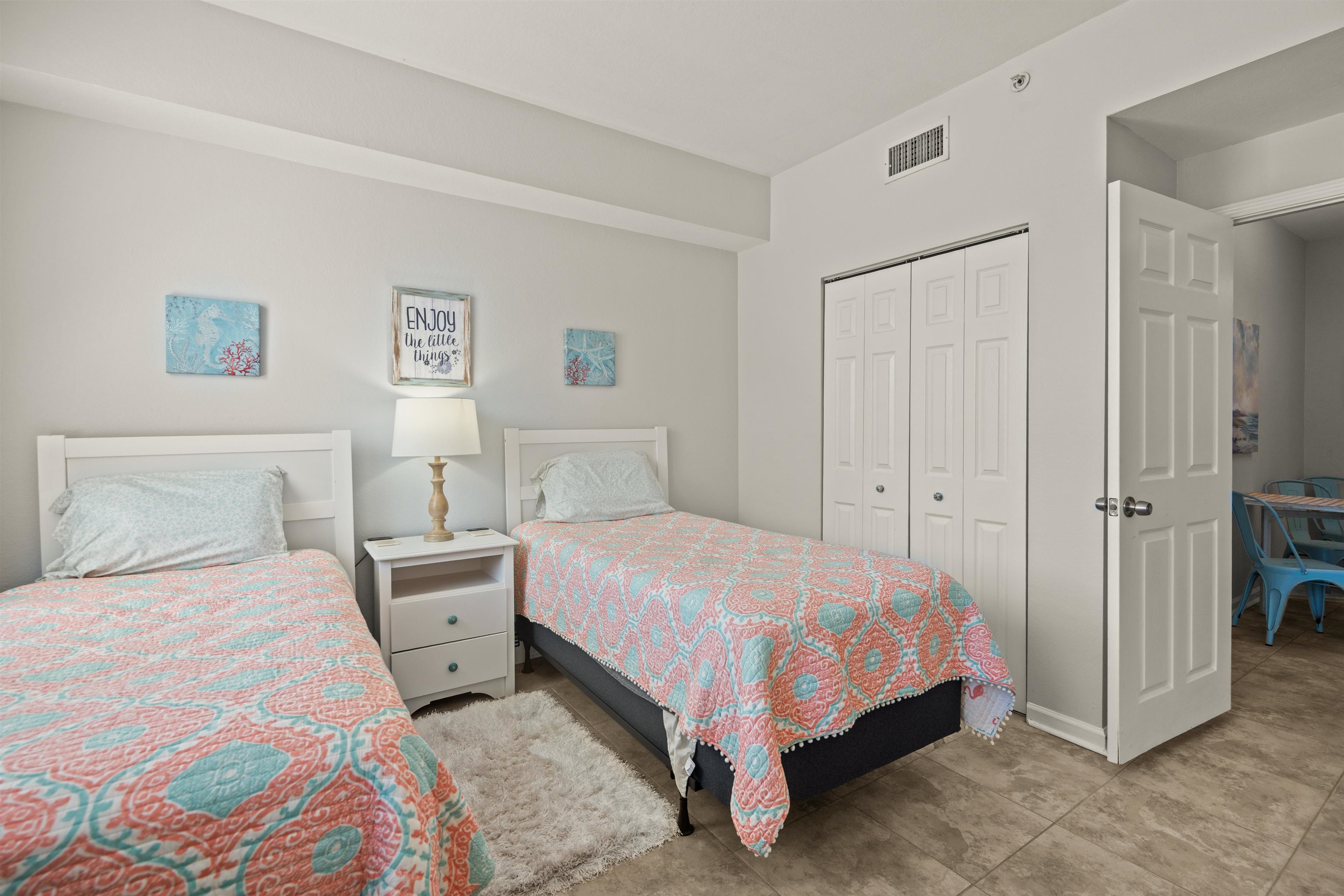 Image 23 of 46 For 440 Villa San Marco Dr S 104