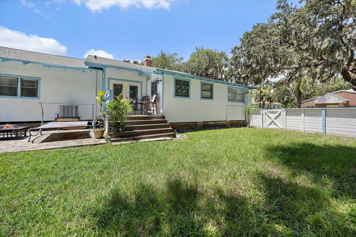 Image 18 of 32 For 6 San Carlos Ave E