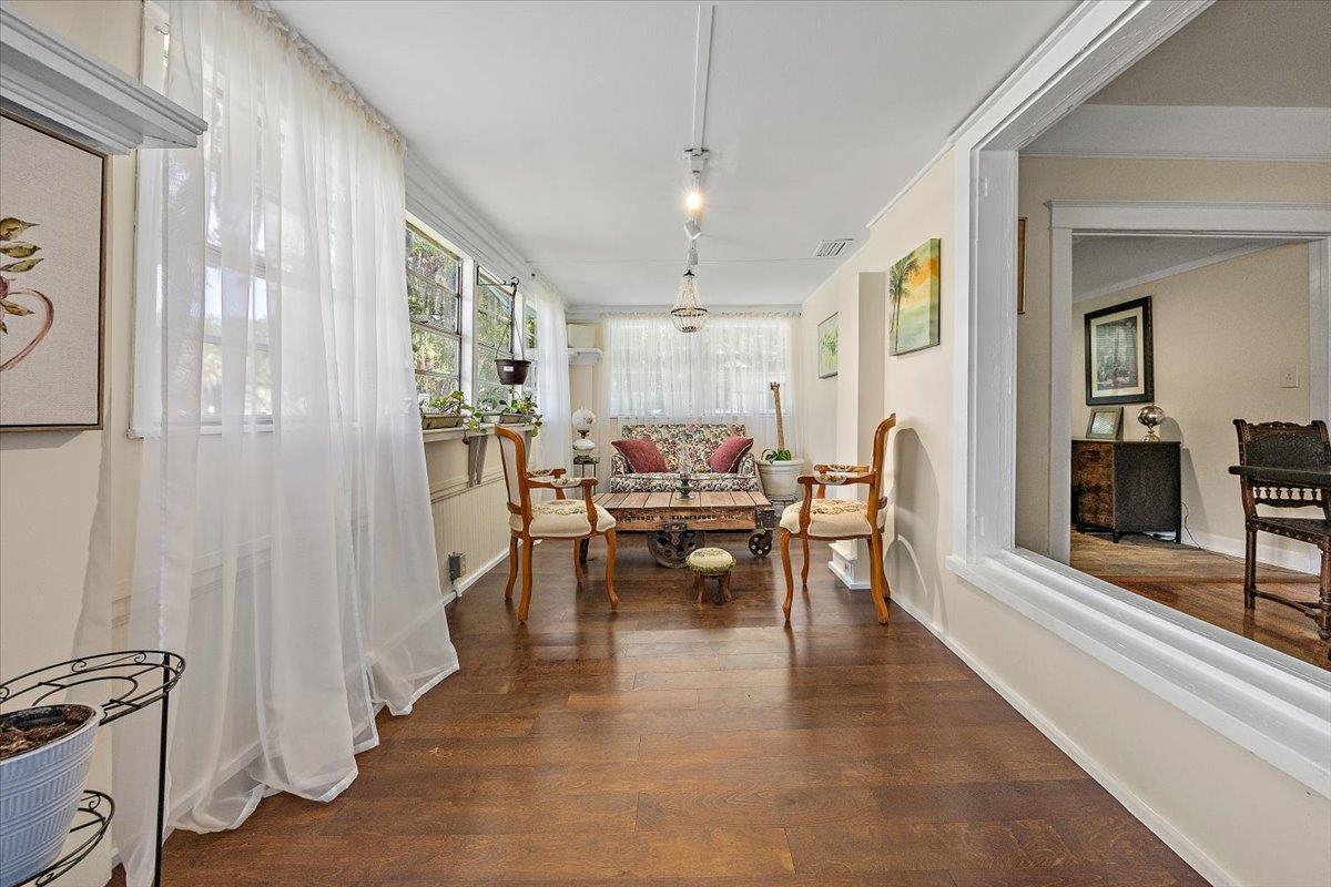 Image 5 of 32 For 6 San Carlos Ave E