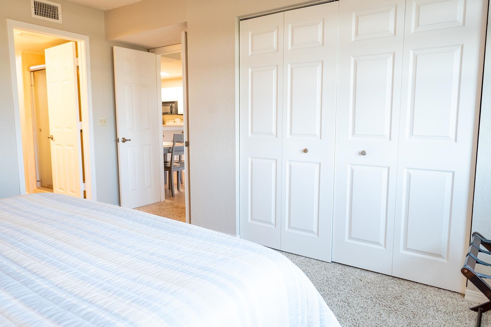 Image 14 of 47 For 110 Ocean Hollow Ln  105