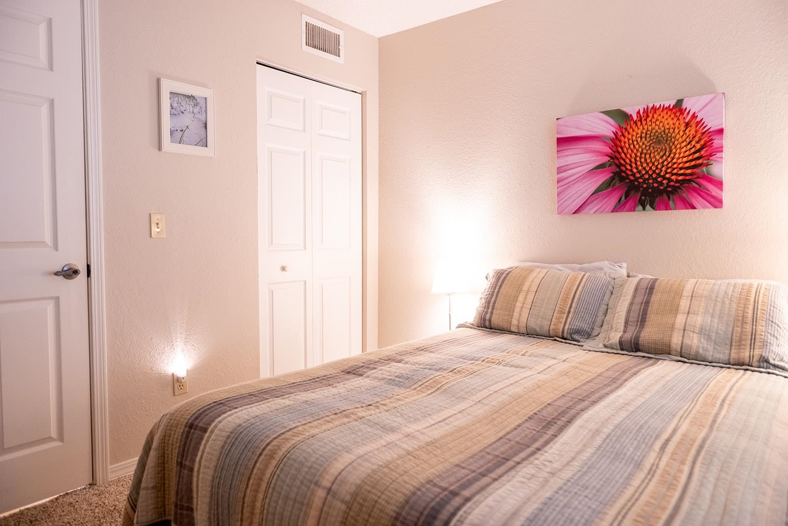 Image 19 of 47 For 110 Ocean Hollow Ln  105