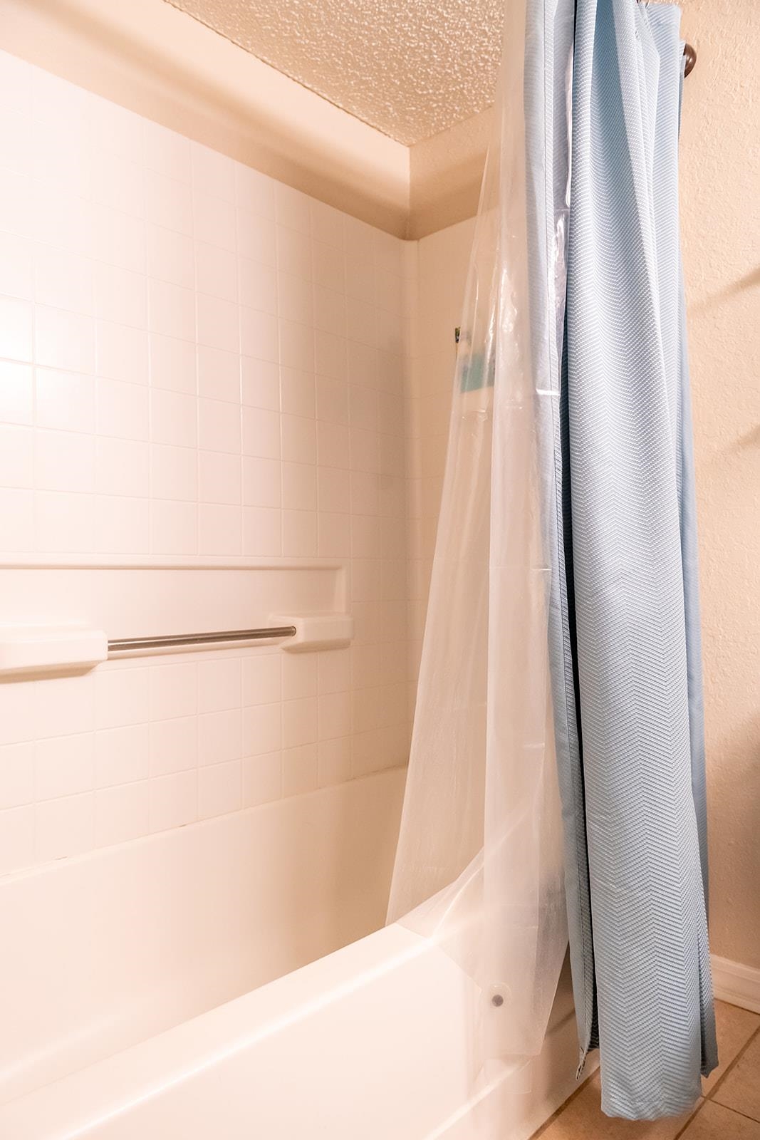 Image 27 of 47 For 110 Ocean Hollow Ln  105