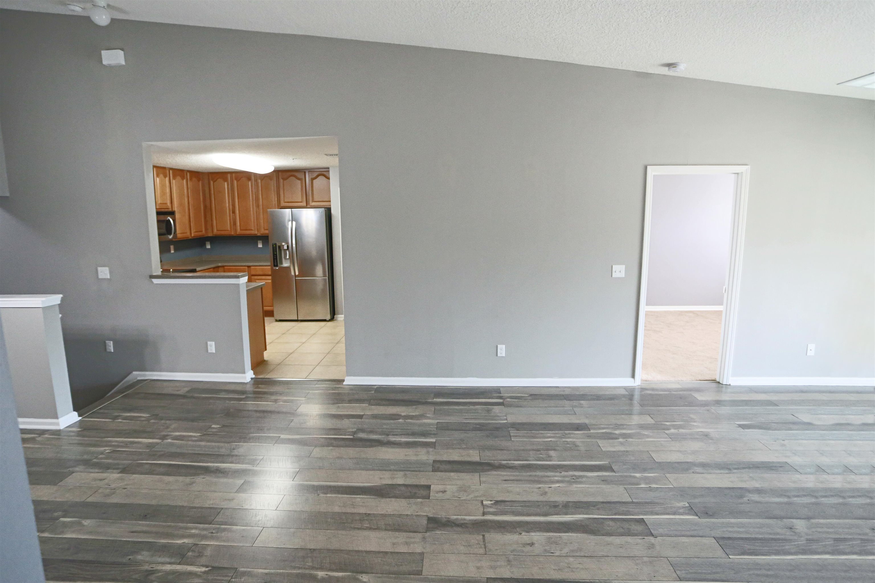 Image 11 of 44 For 904 Golden Lake Loop