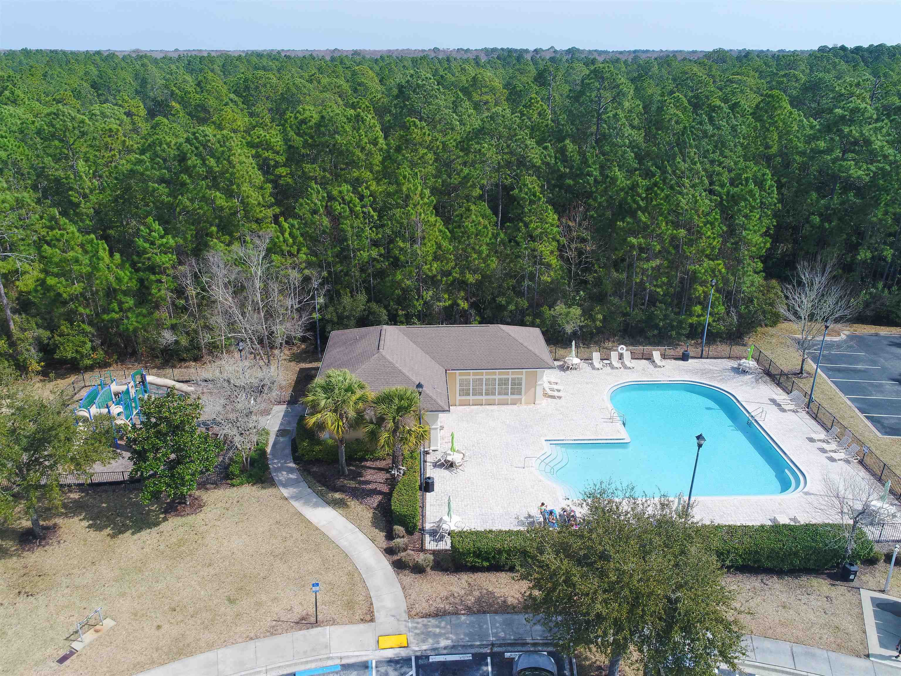 Image 31 of 44 For 904 Golden Lake Loop