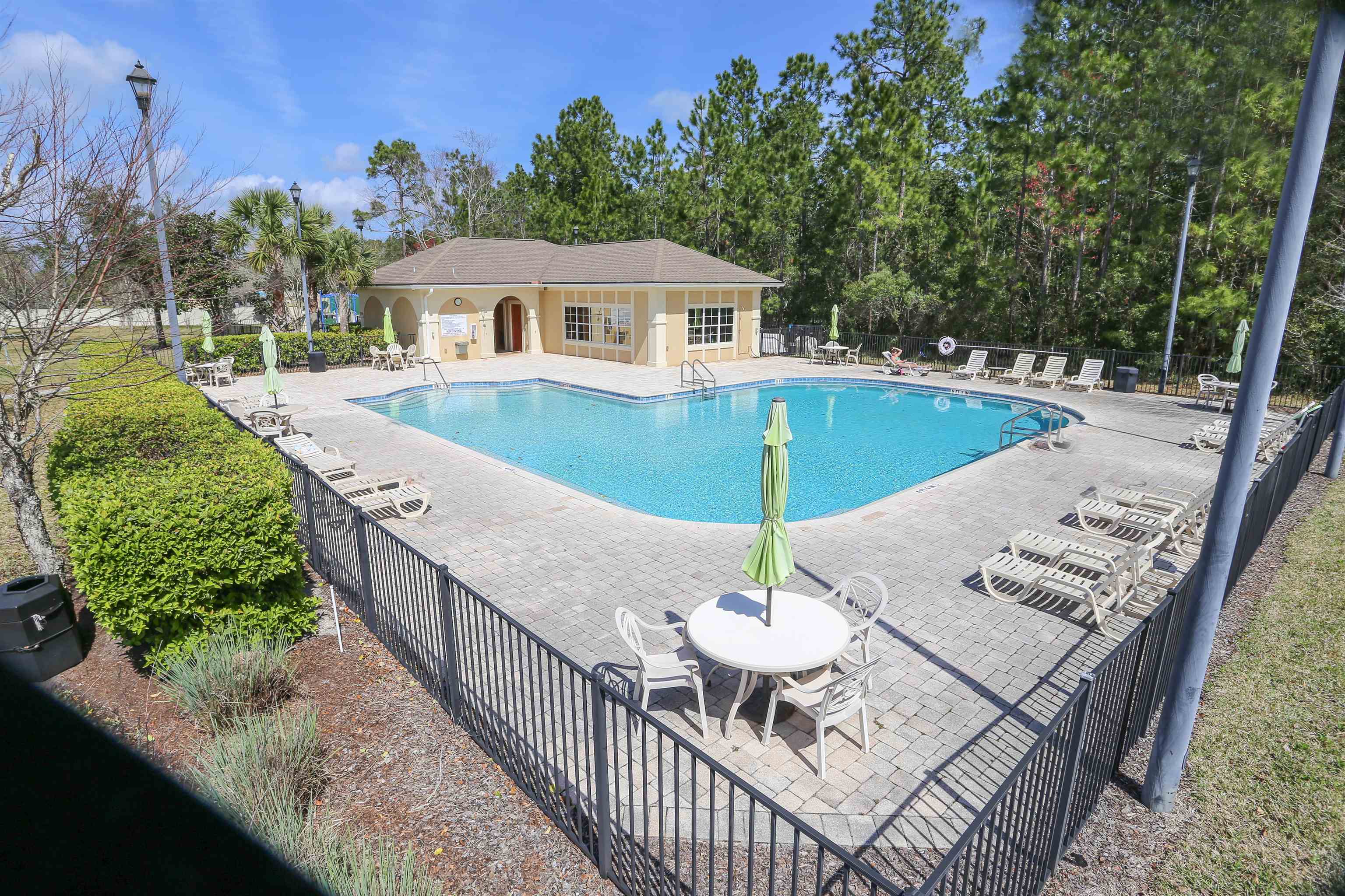 Image 34 of 44 For 904 Golden Lake Loop