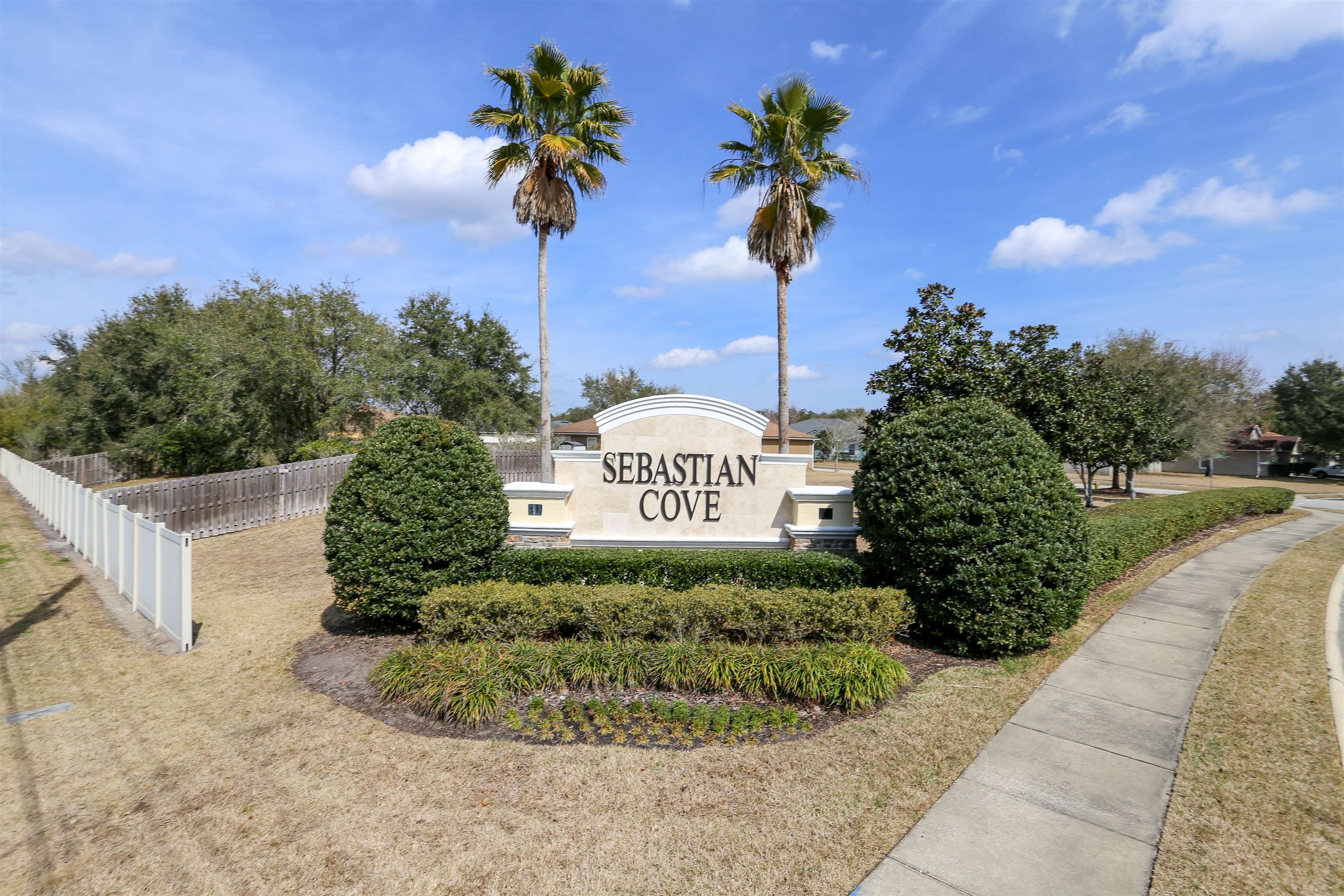 Image 41 of 44 For 904 Golden Lake Loop