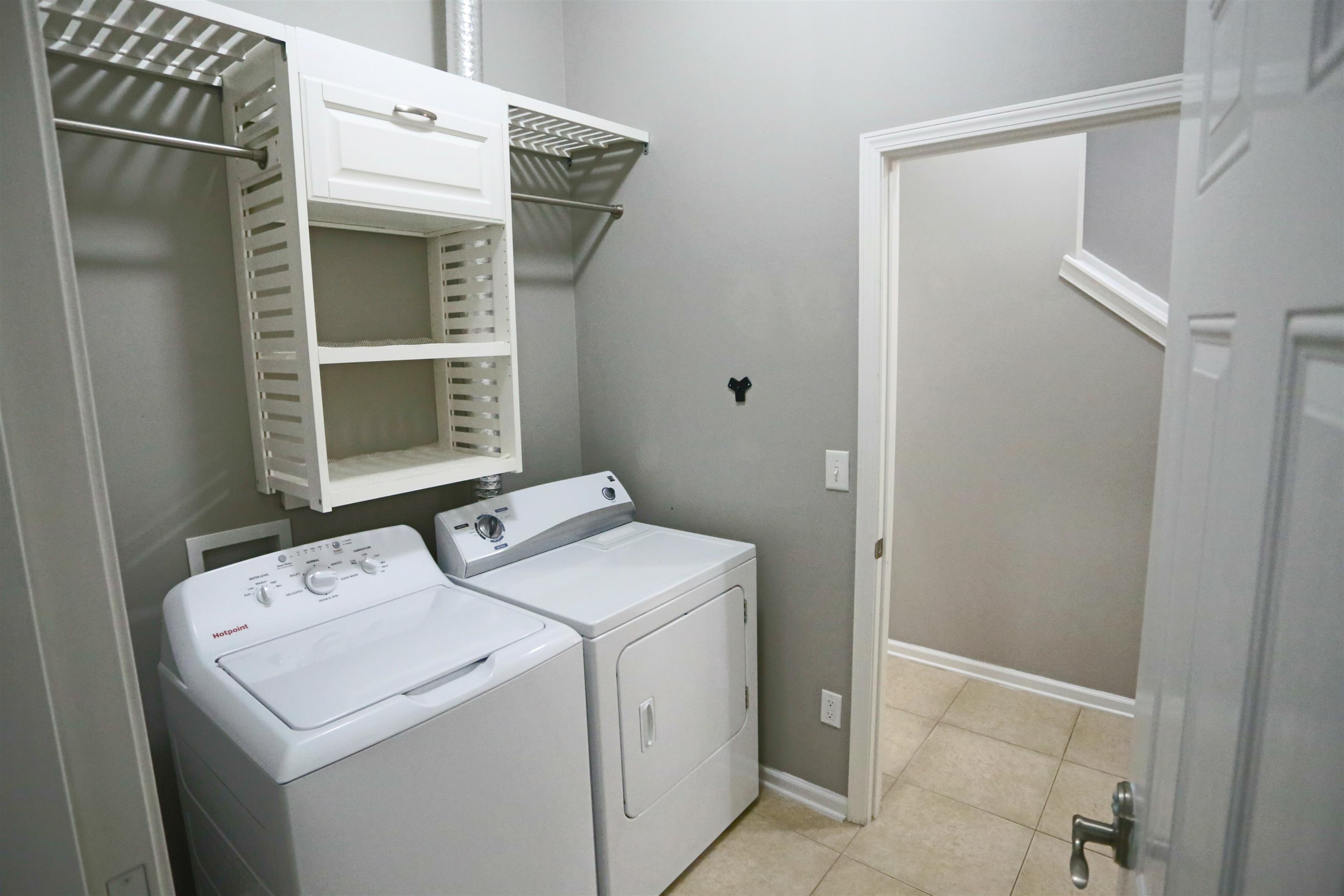 Image 6 of 44 For 904 Golden Lake Loop