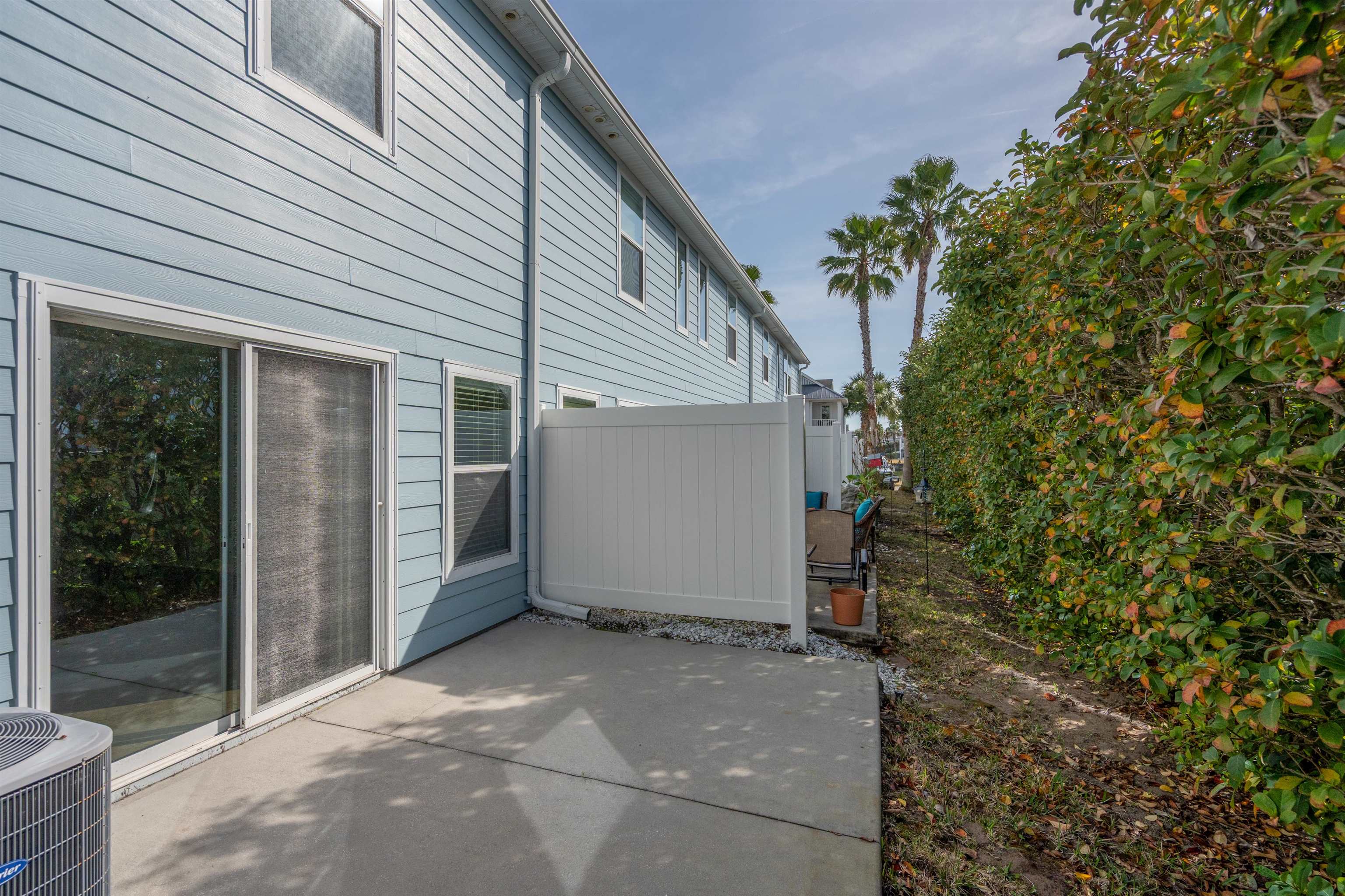 Image 23 of 35 For 24 Islander Ct