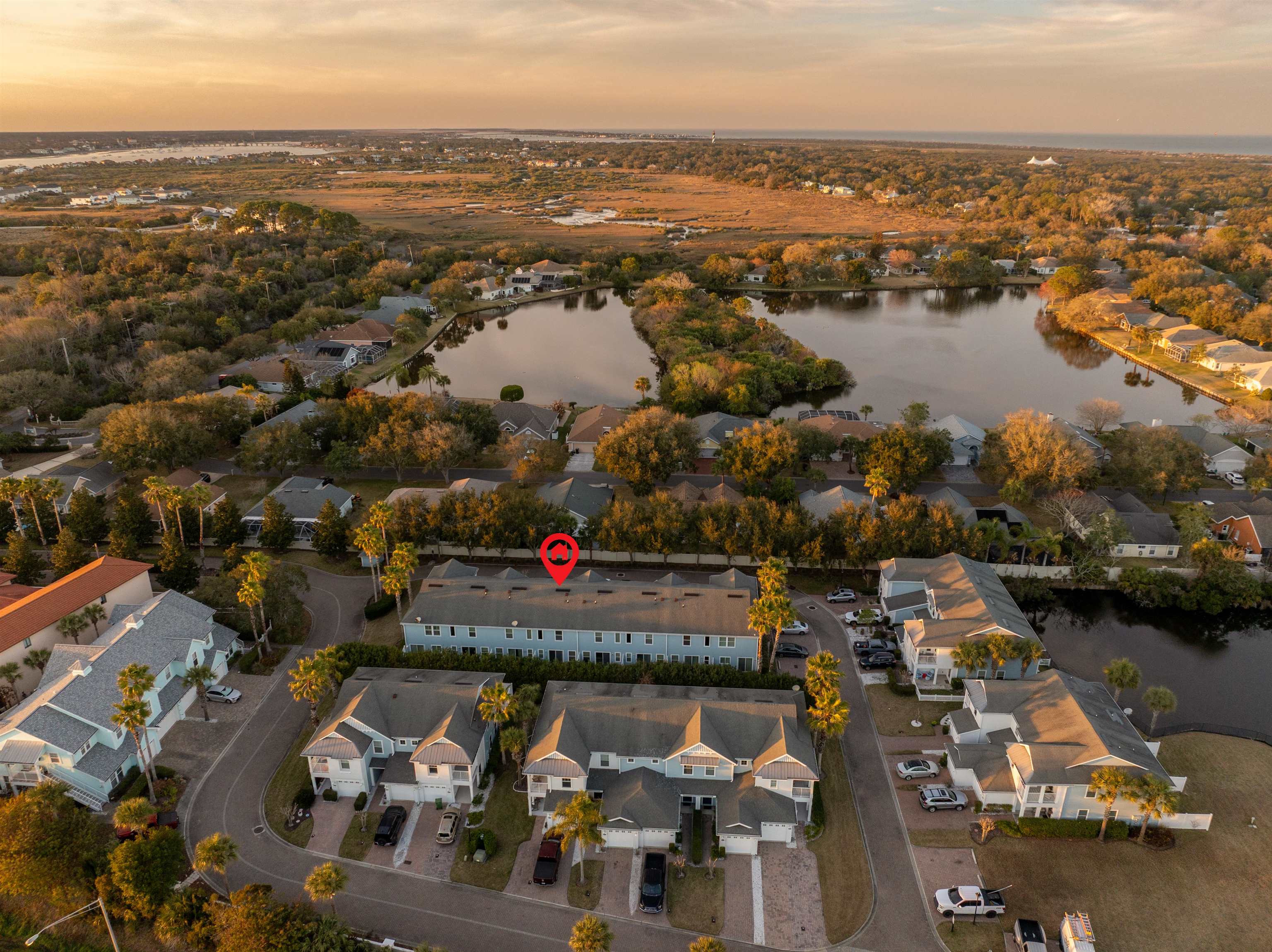 Image 26 of 35 For 24 Islander Ct