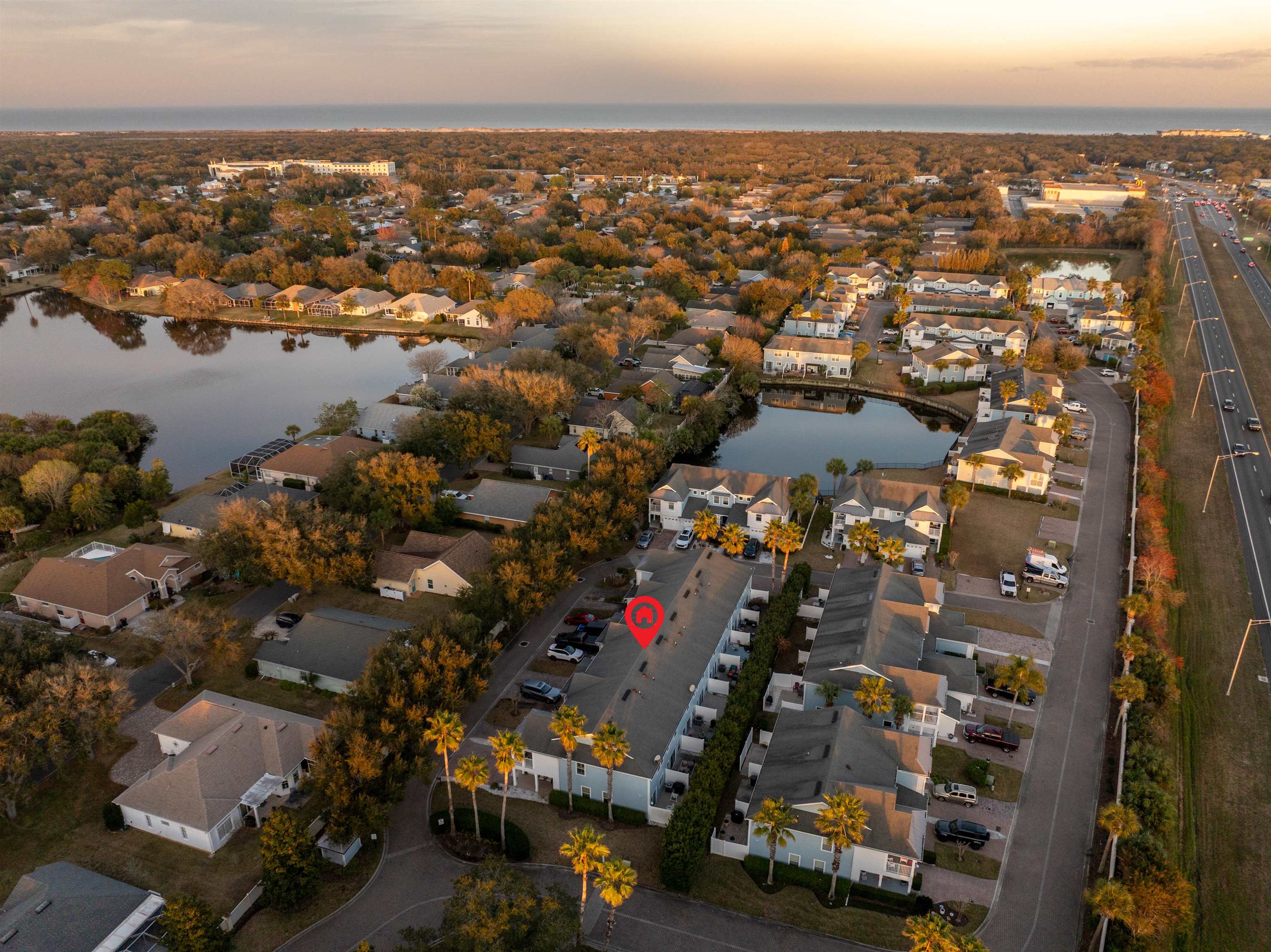 Image 27 of 35 For 24 Islander Ct