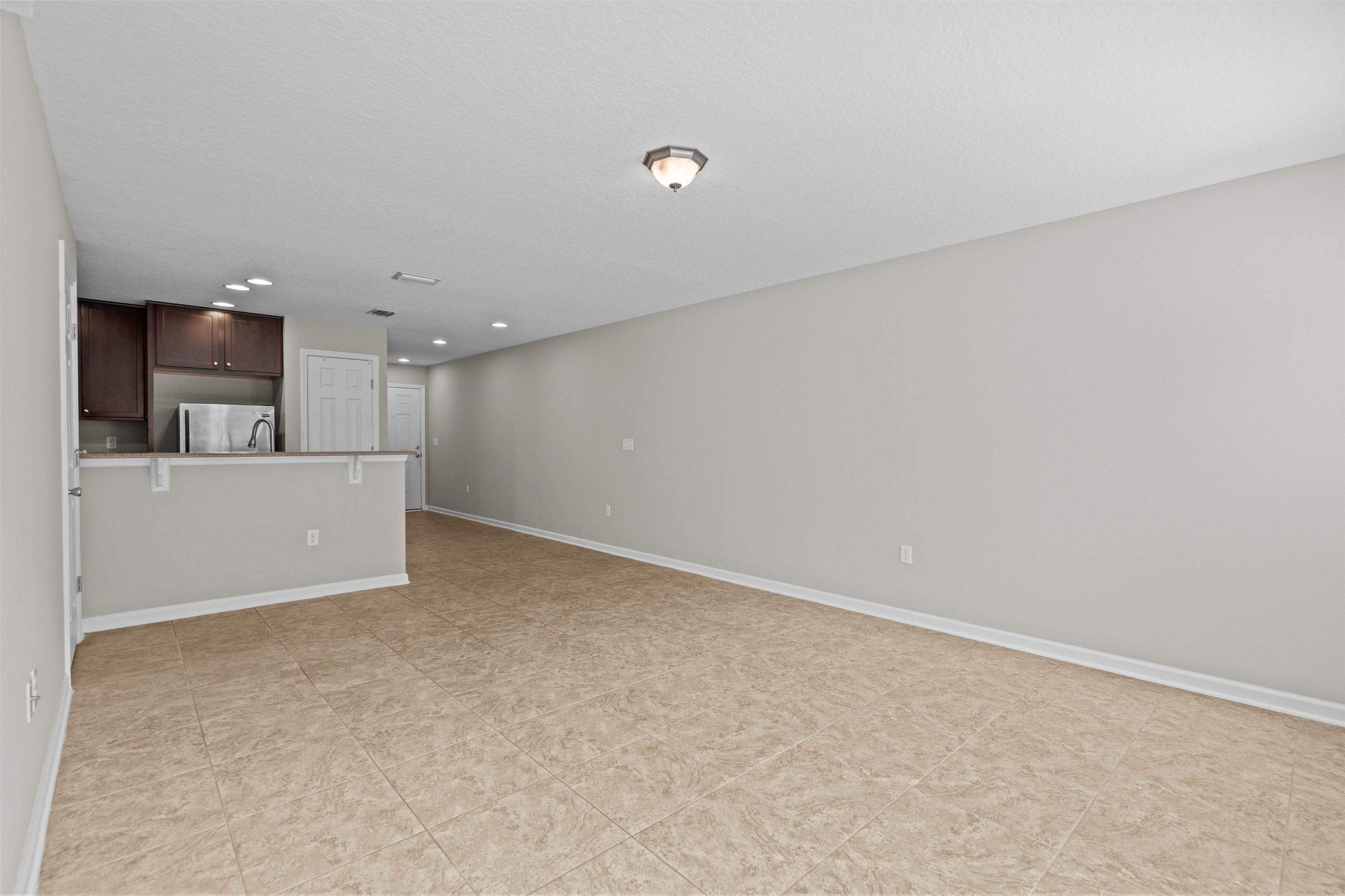 Image 9 of 35 For 24 Islander Ct