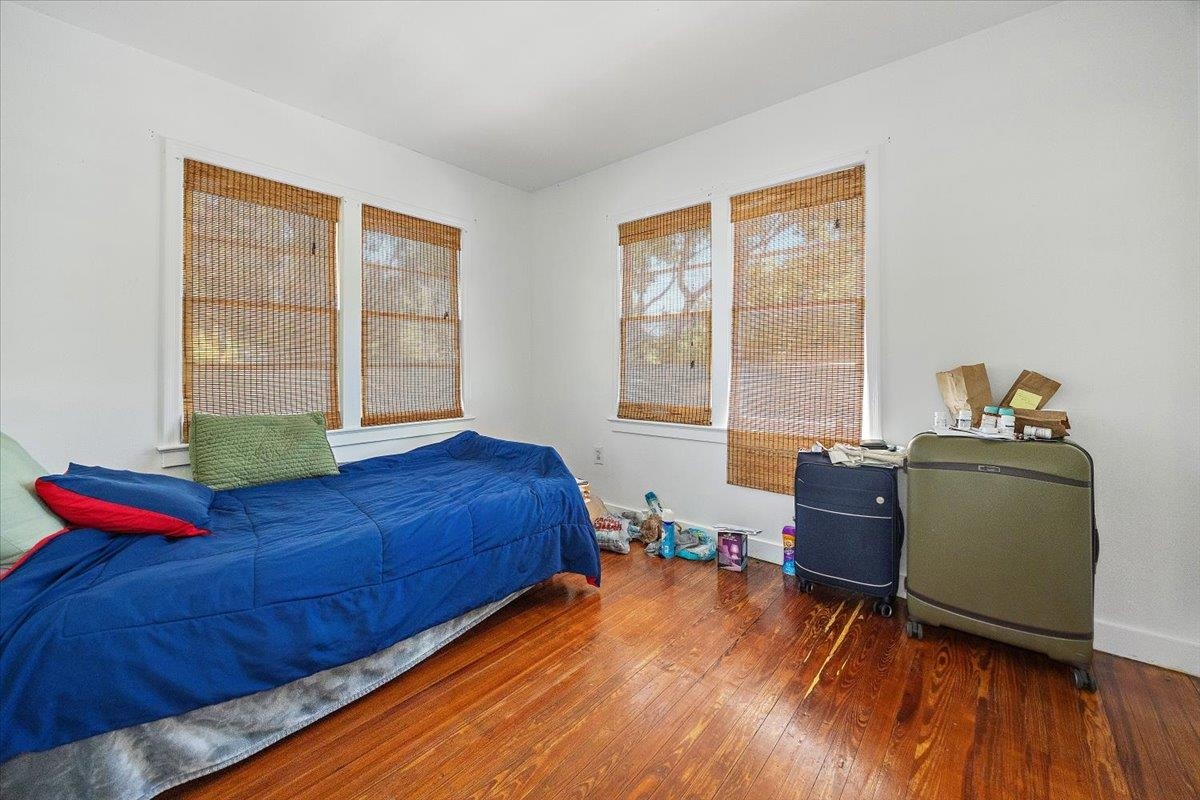 Image 27 of 32 For 6 San Carlos Ave E