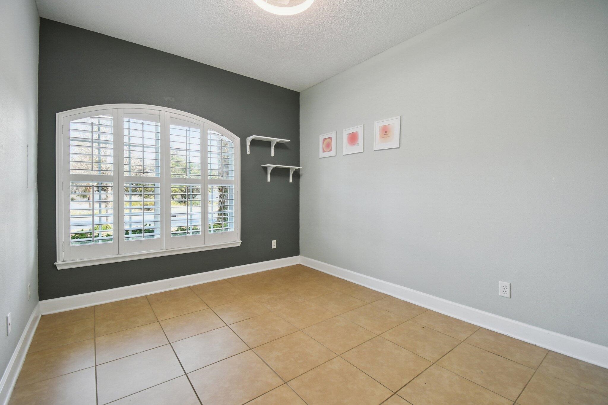 Image 16 of 67 For 66 Prospect Ln