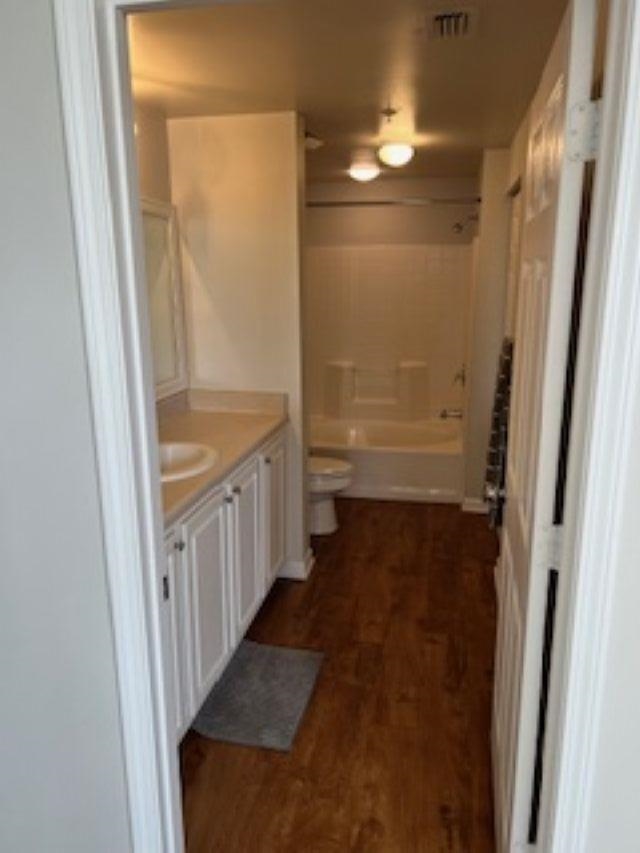 Image 30 of 61 For 1080 Bella Vista Blvd  306