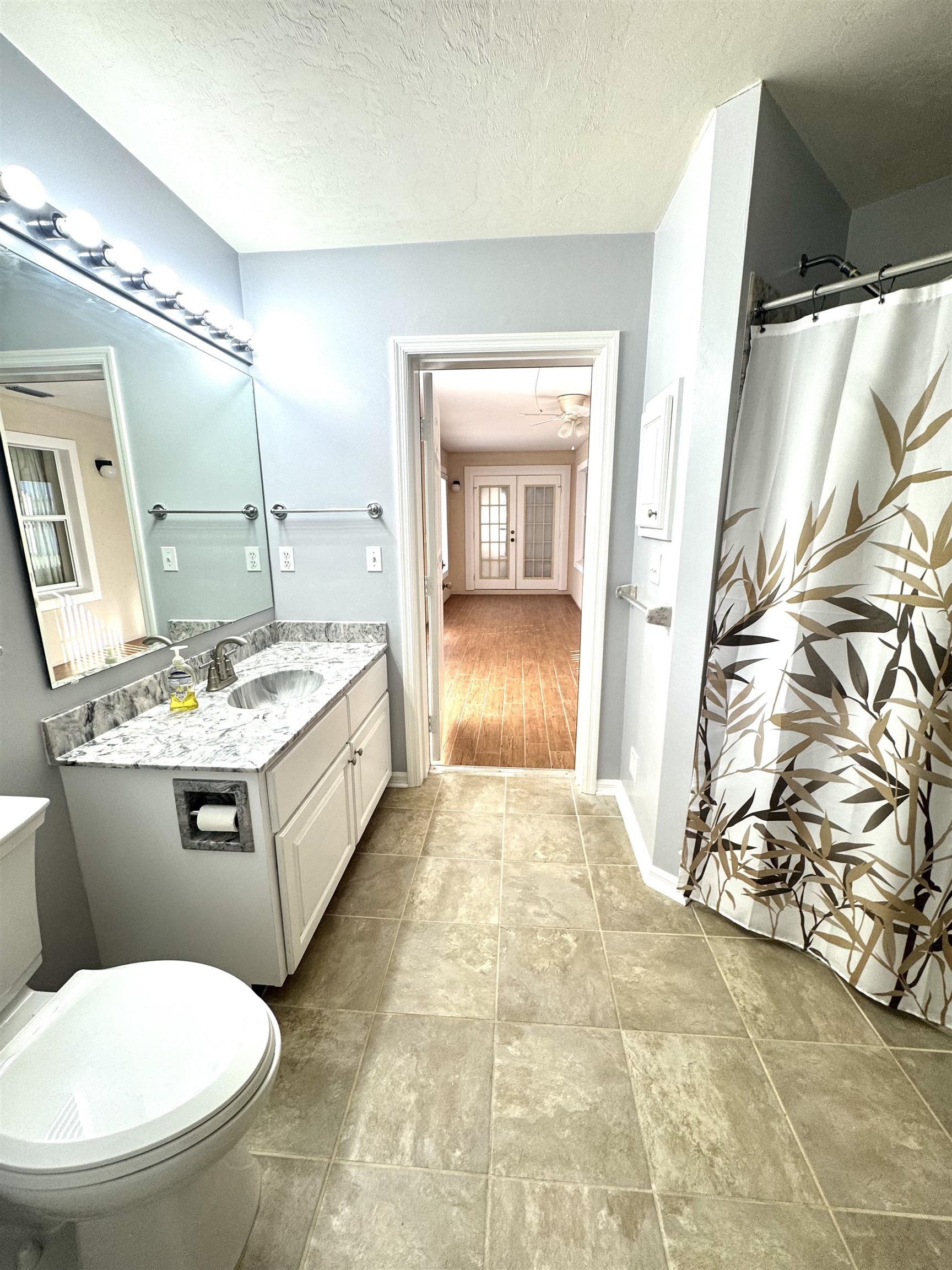 Image 16 of 57 For 147 Confederate Point Rd