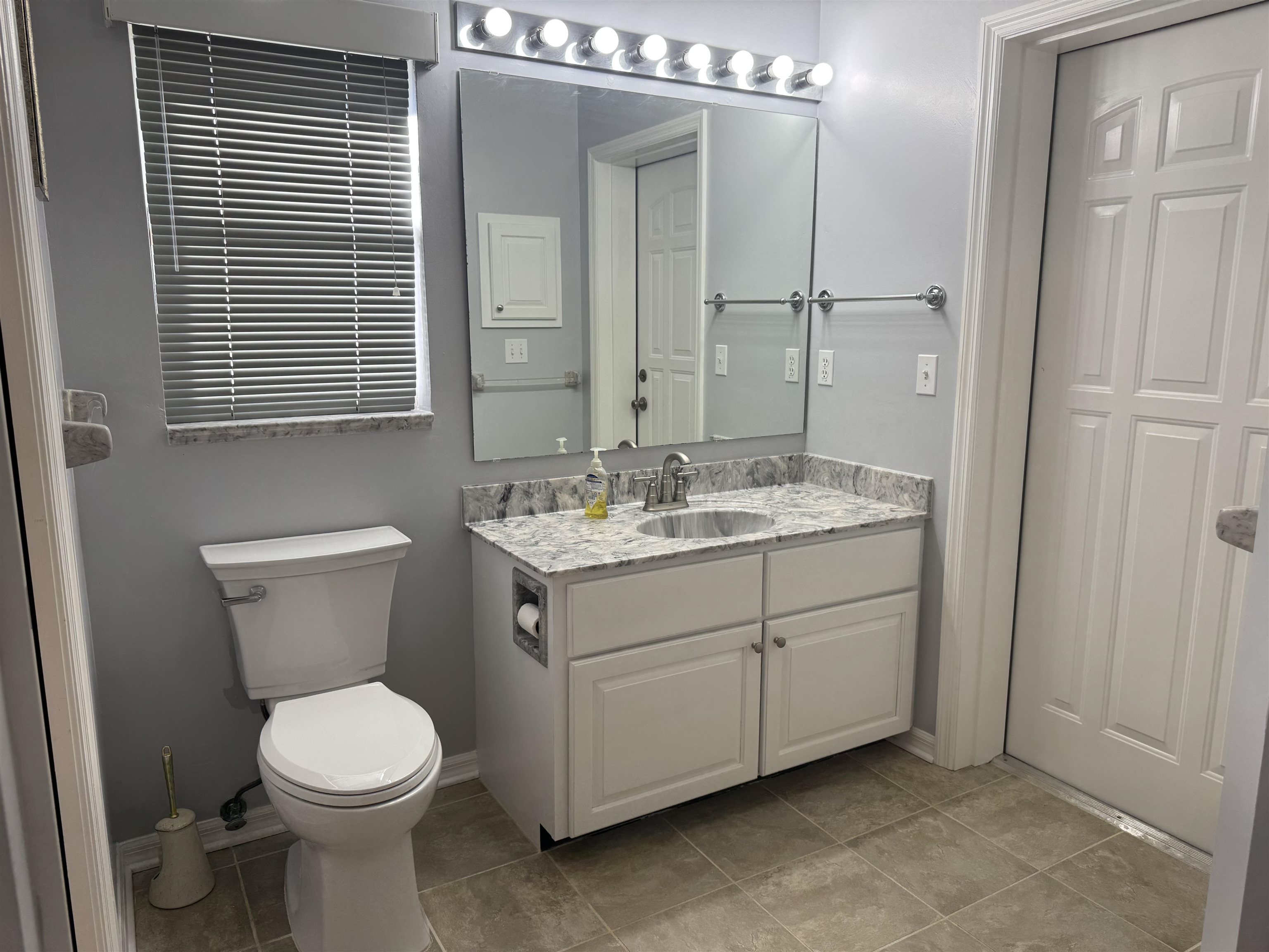 Image 17 of 57 For 147 Confederate Point Rd