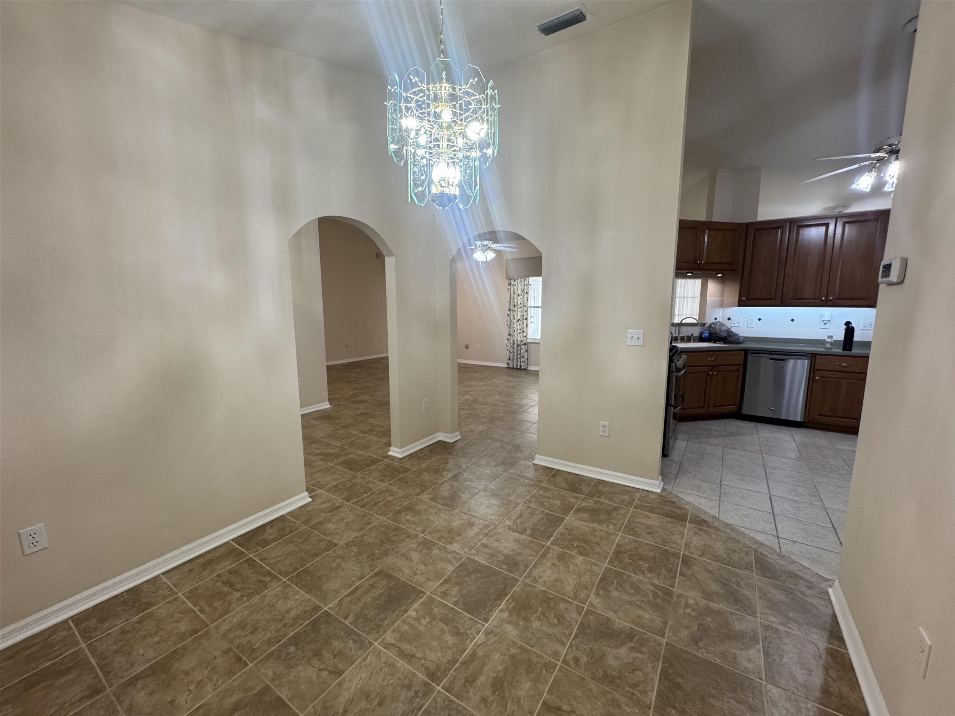 Image 26 of 57 For 147 Confederate Point Rd