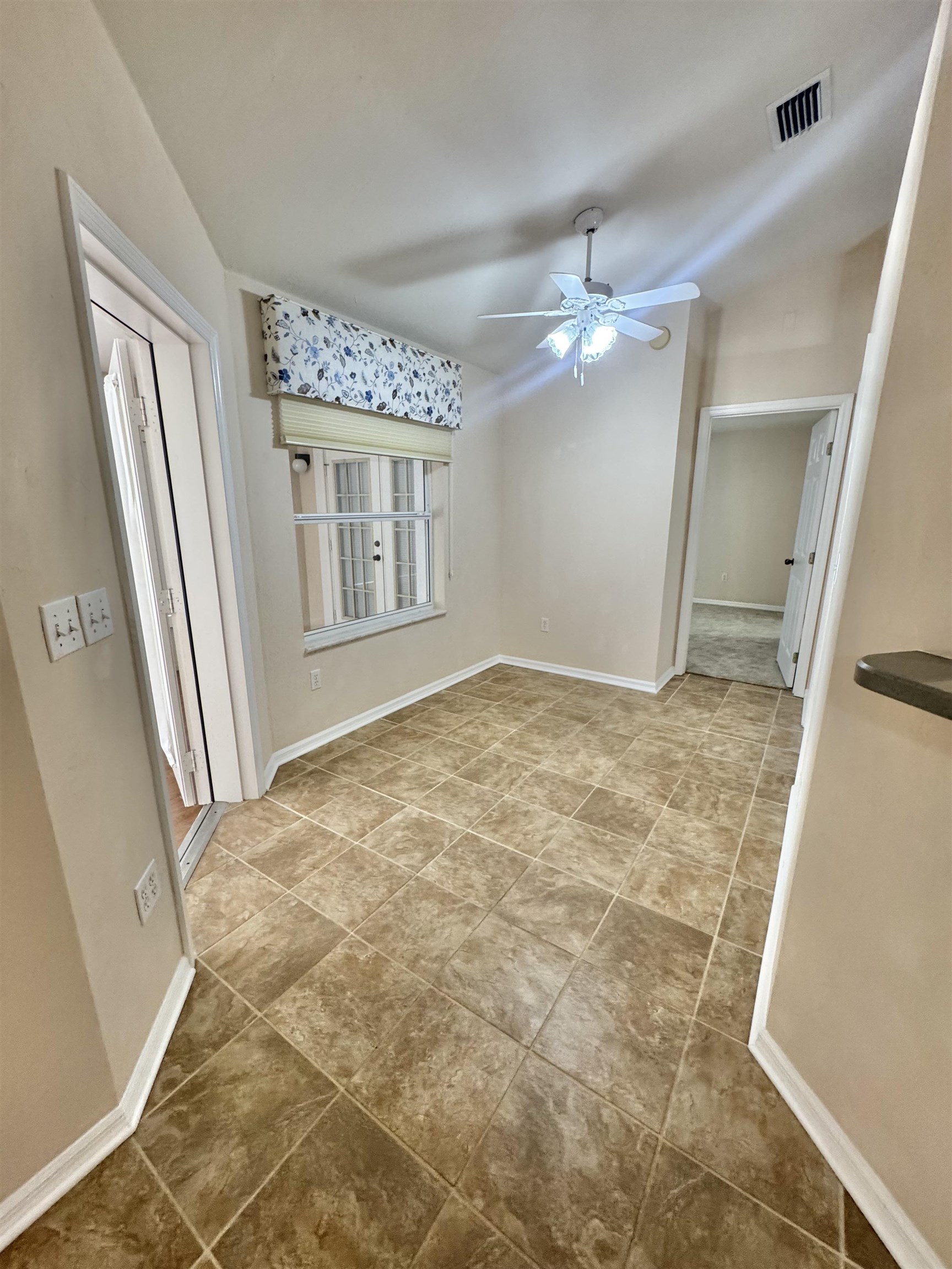 Image 30 of 57 For 147 Confederate Point Rd