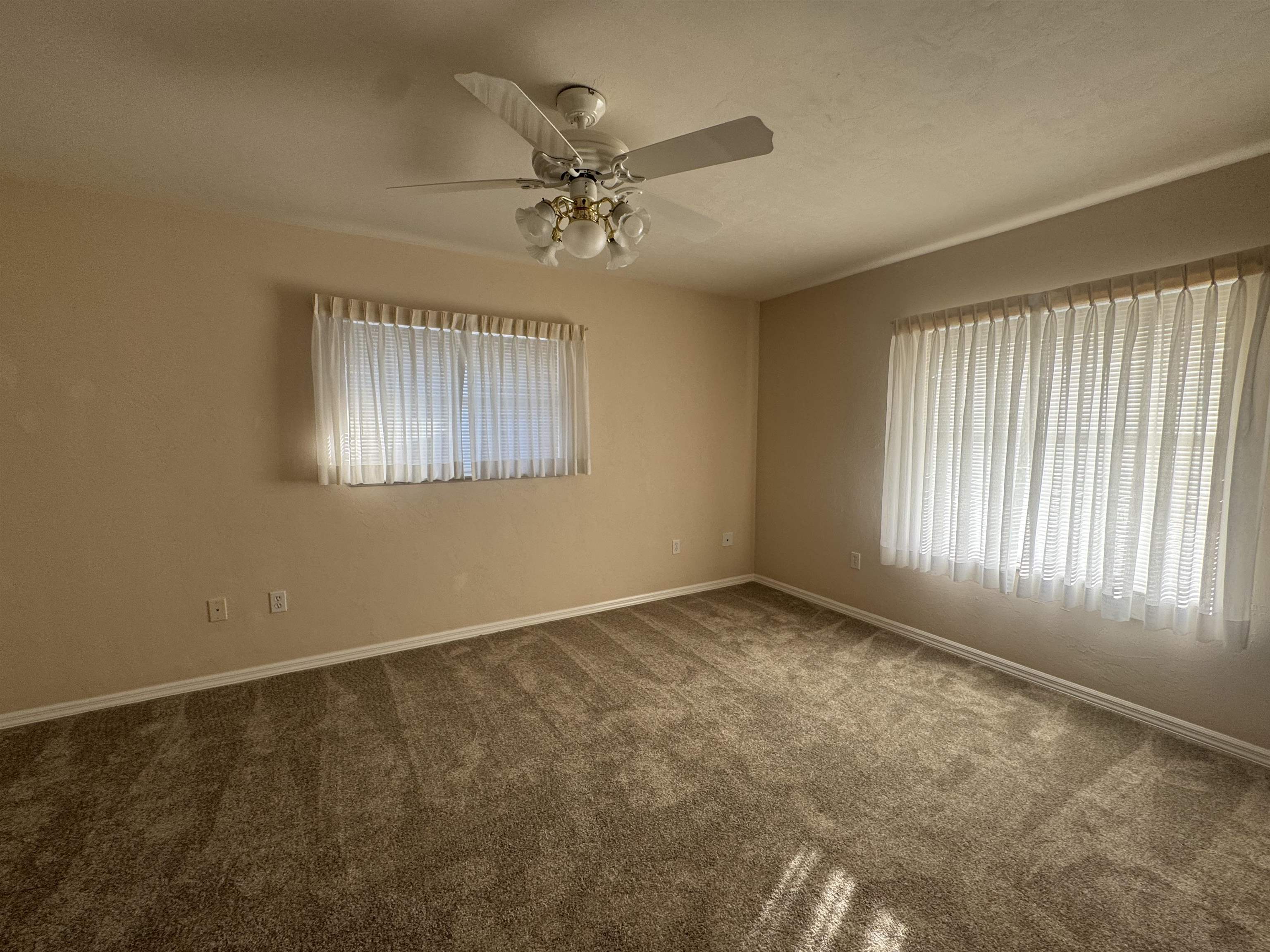 Image 39 of 57 For 147 Confederate Point Rd