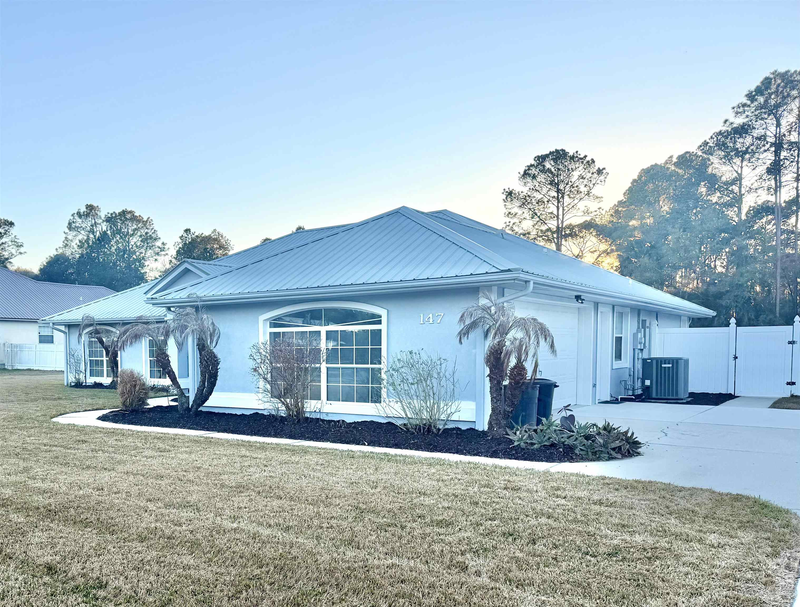 Image 4 of 57 For 147 Confederate Point Rd