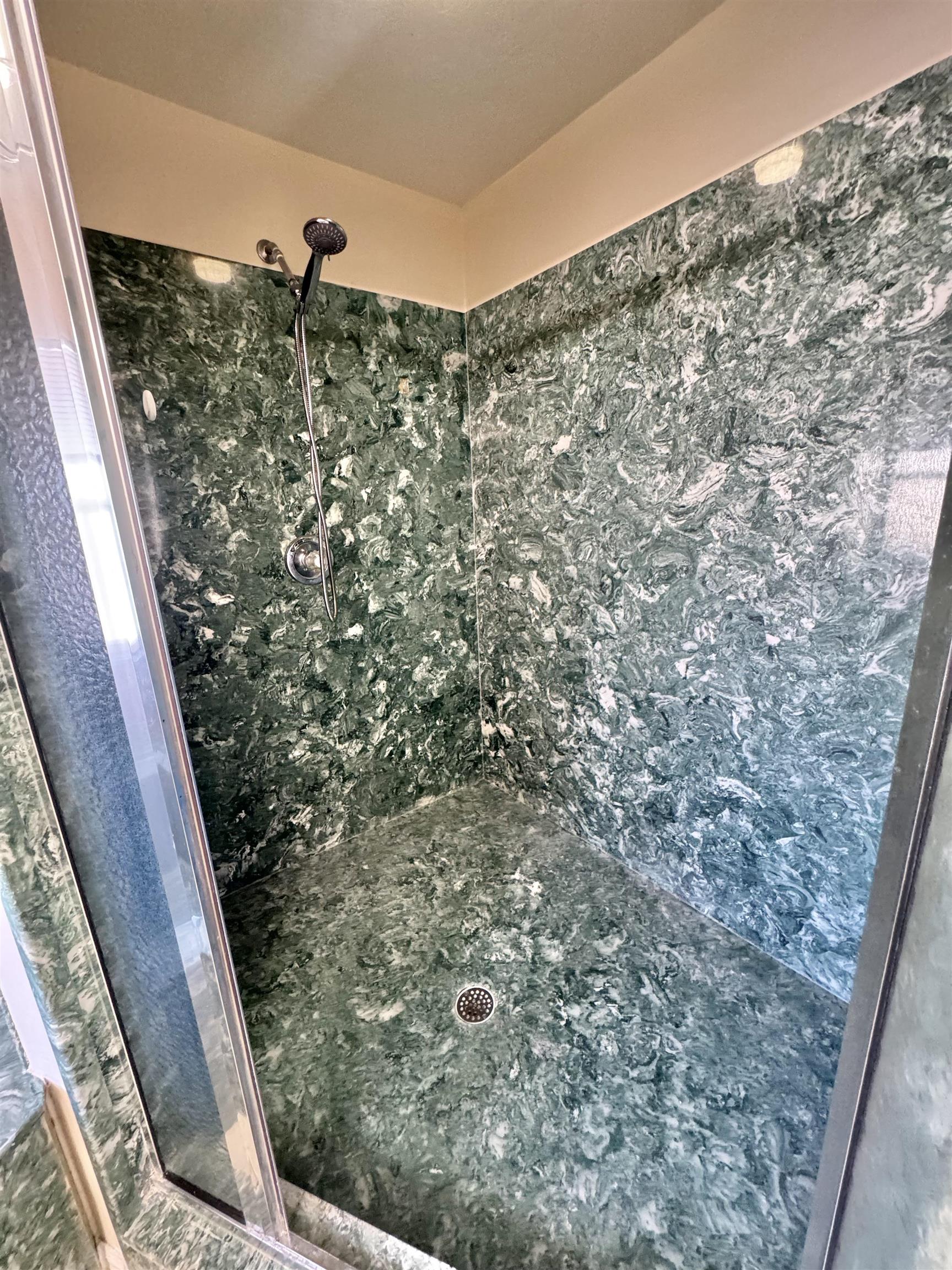 Image 46 of 57 For 147 Confederate Point Rd