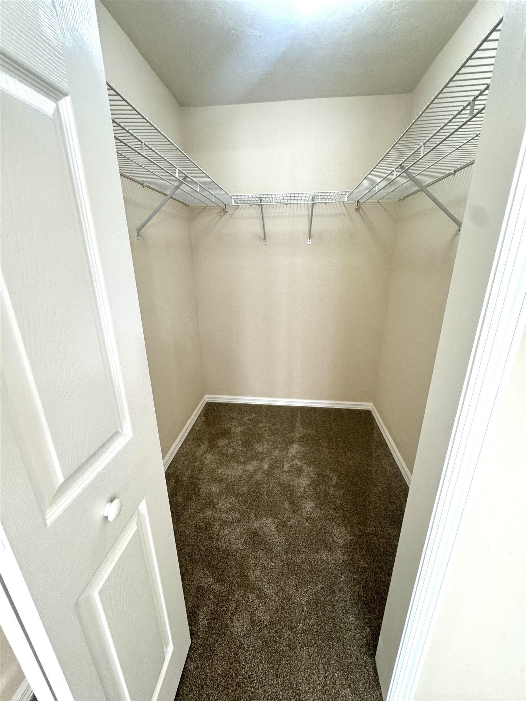 Image 48 of 57 For 147 Confederate Point Rd