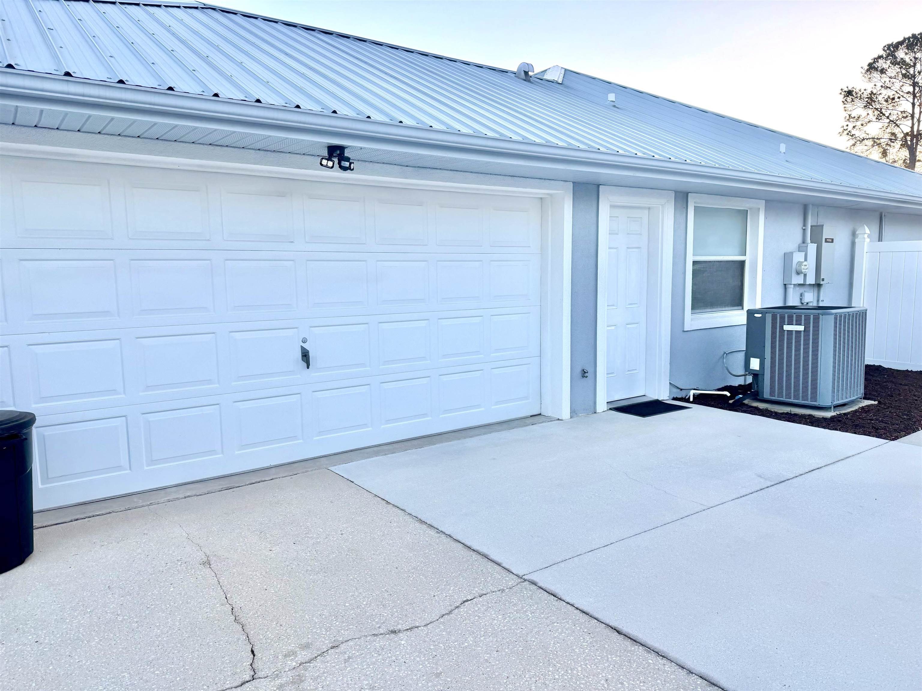 Image 5 of 57 For 147 Confederate Point Rd