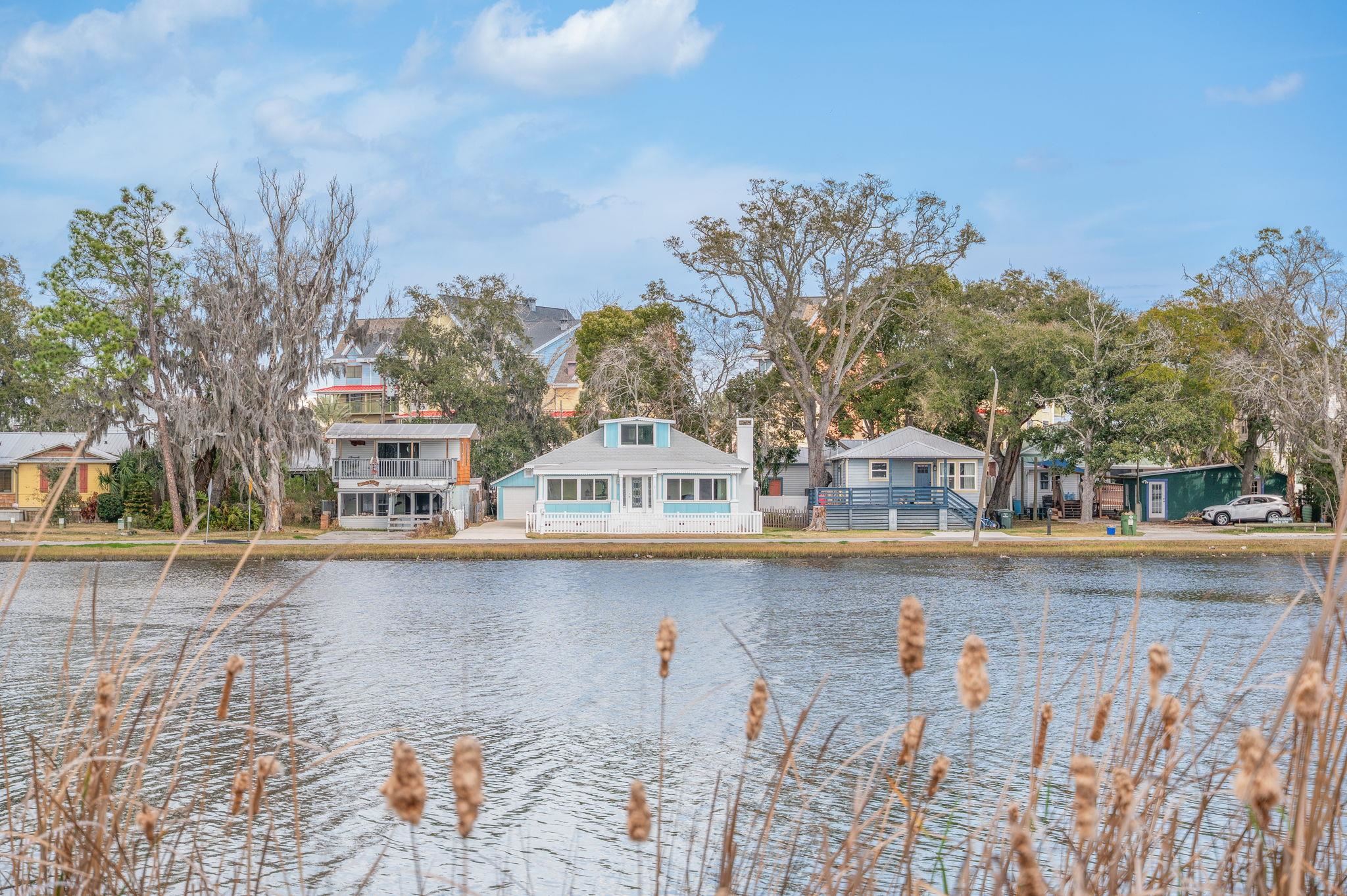 Image 2 of 75 For 59 Lewis Blvd