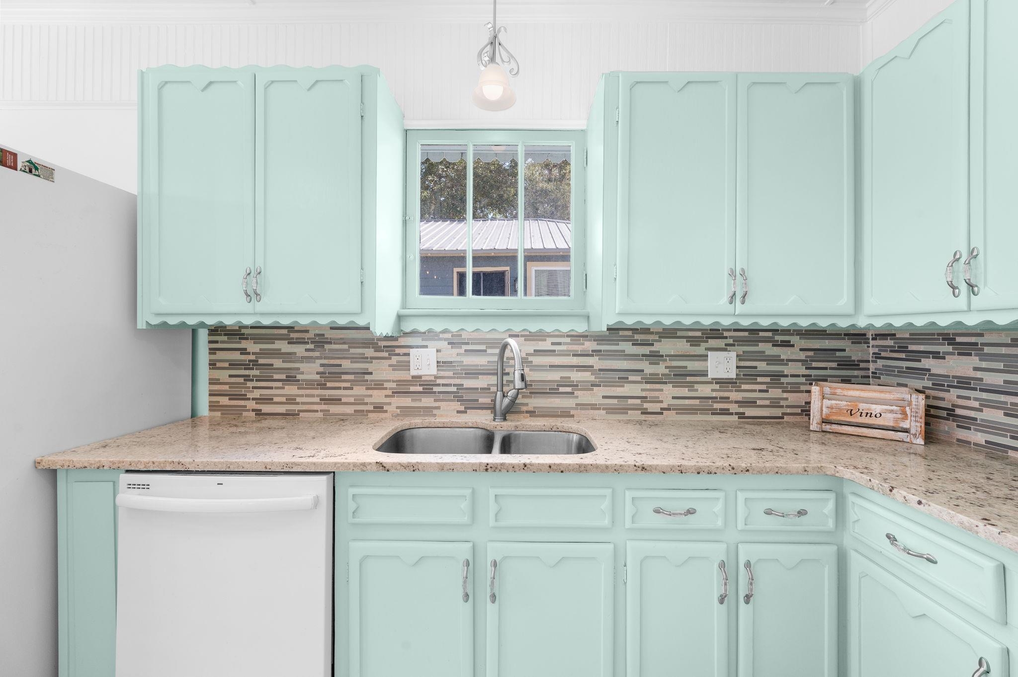 Image 37 of 75 For 59 Lewis Blvd