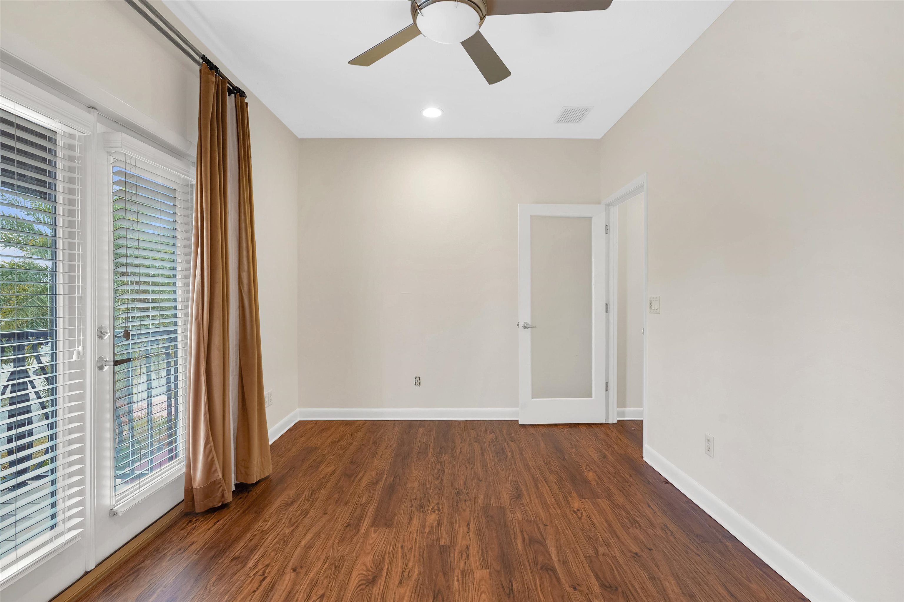 Image 40 of 53 For 120 Oyster Catcher Cir