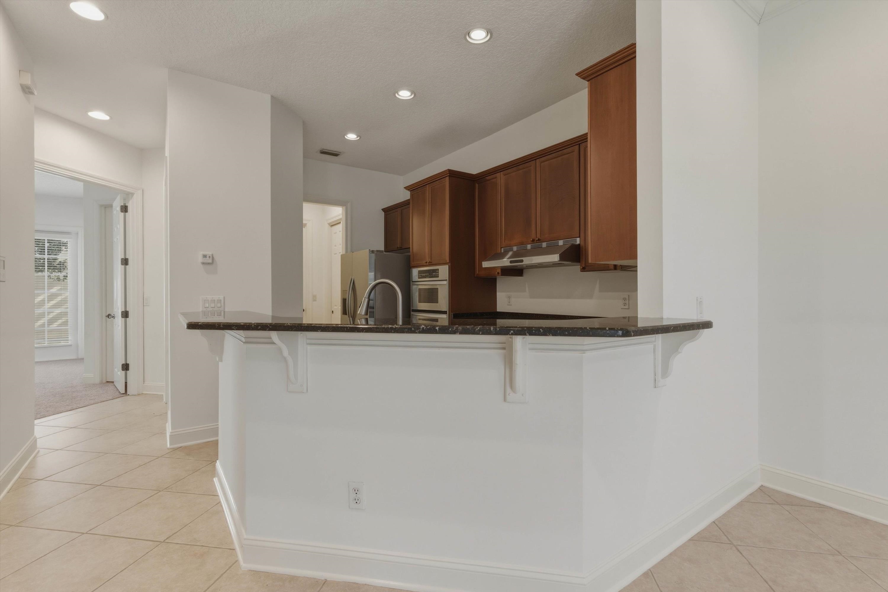 Image 19 of 76 For 654 Loop Pkwy S