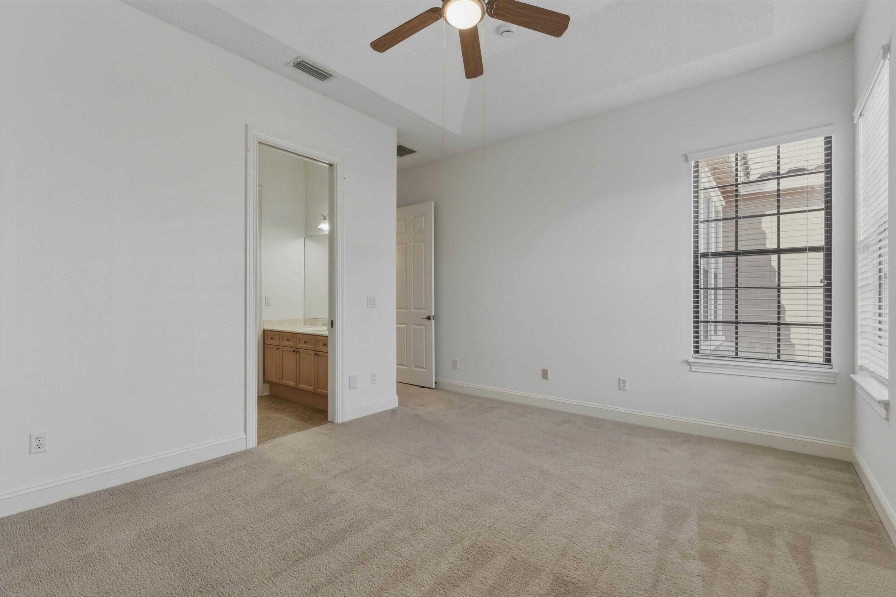 Image 37 of 76 For 654 Loop Pkwy S