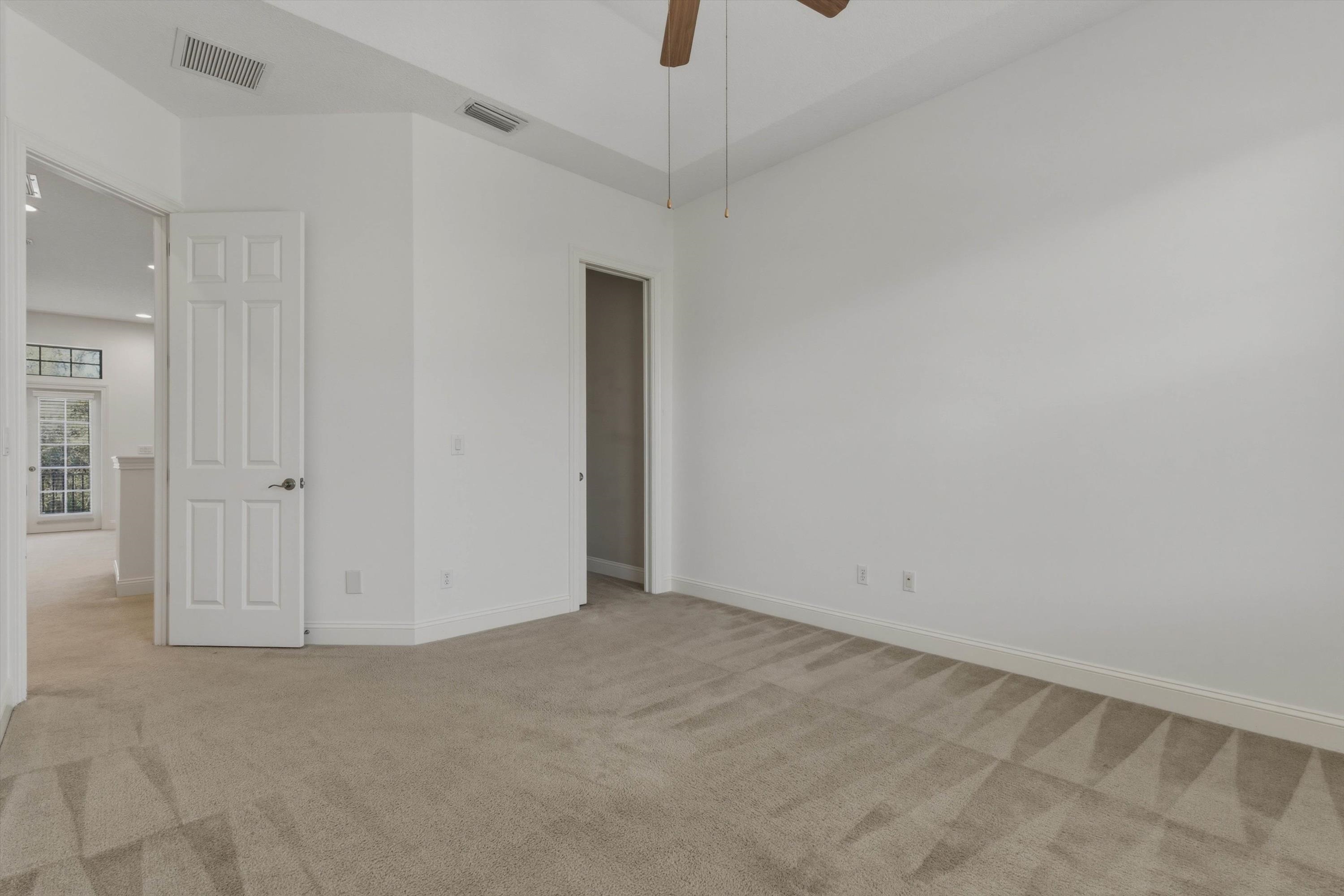 Image 40 of 76 For 654 Loop Pkwy S