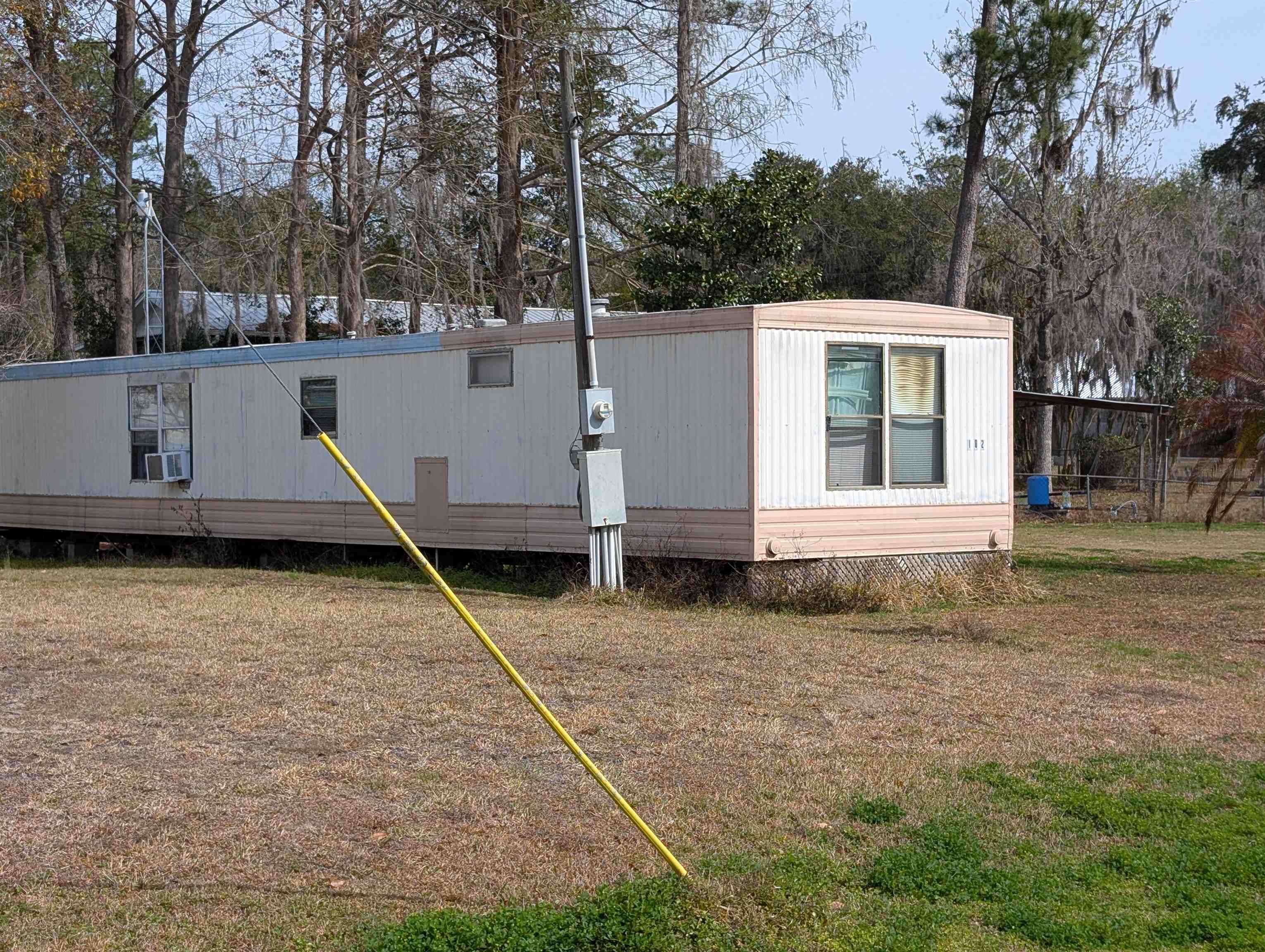 Image 13 of 21 For 102 Edgewater Rd