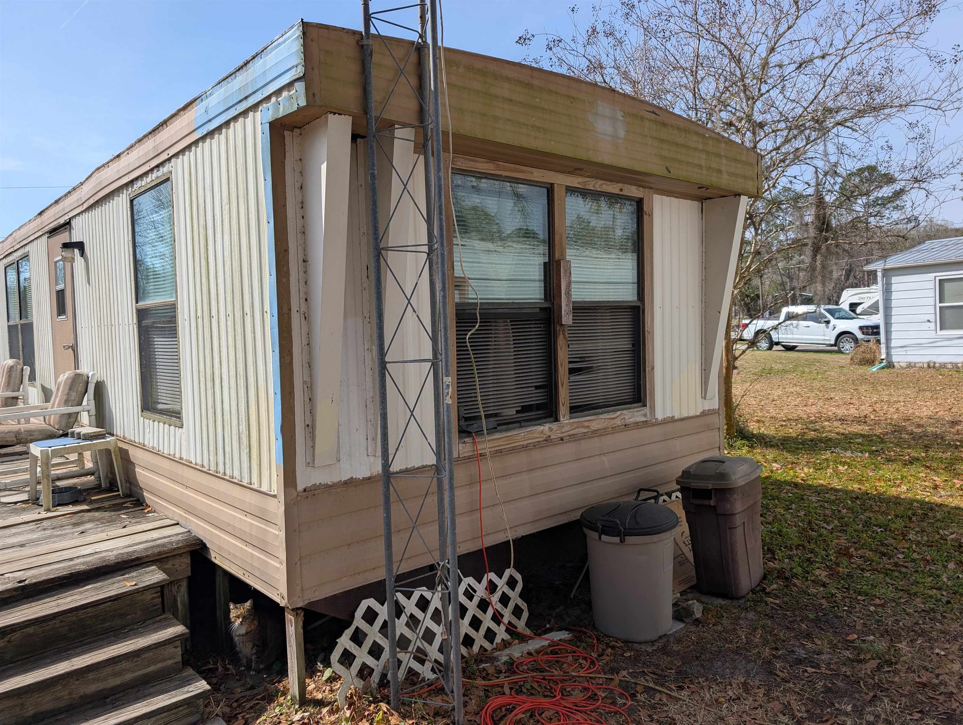 Image 6 of 21 For 102 Edgewater Rd