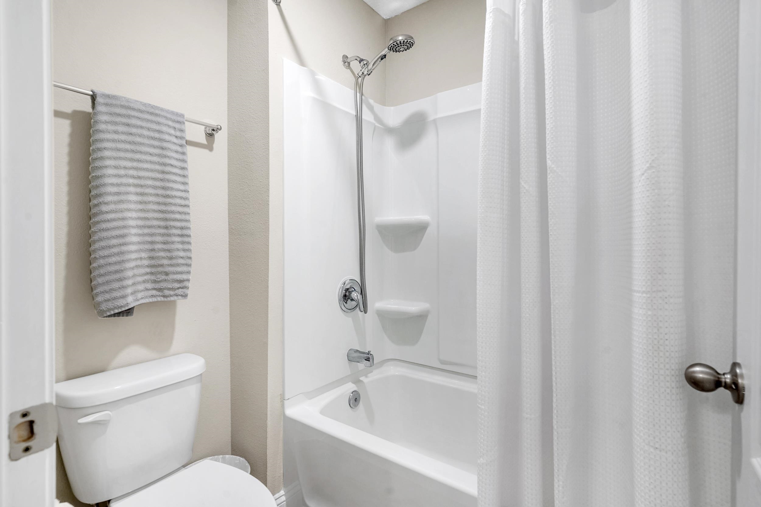 Image 24 of 50 For 403 Ocean Jasper Dr