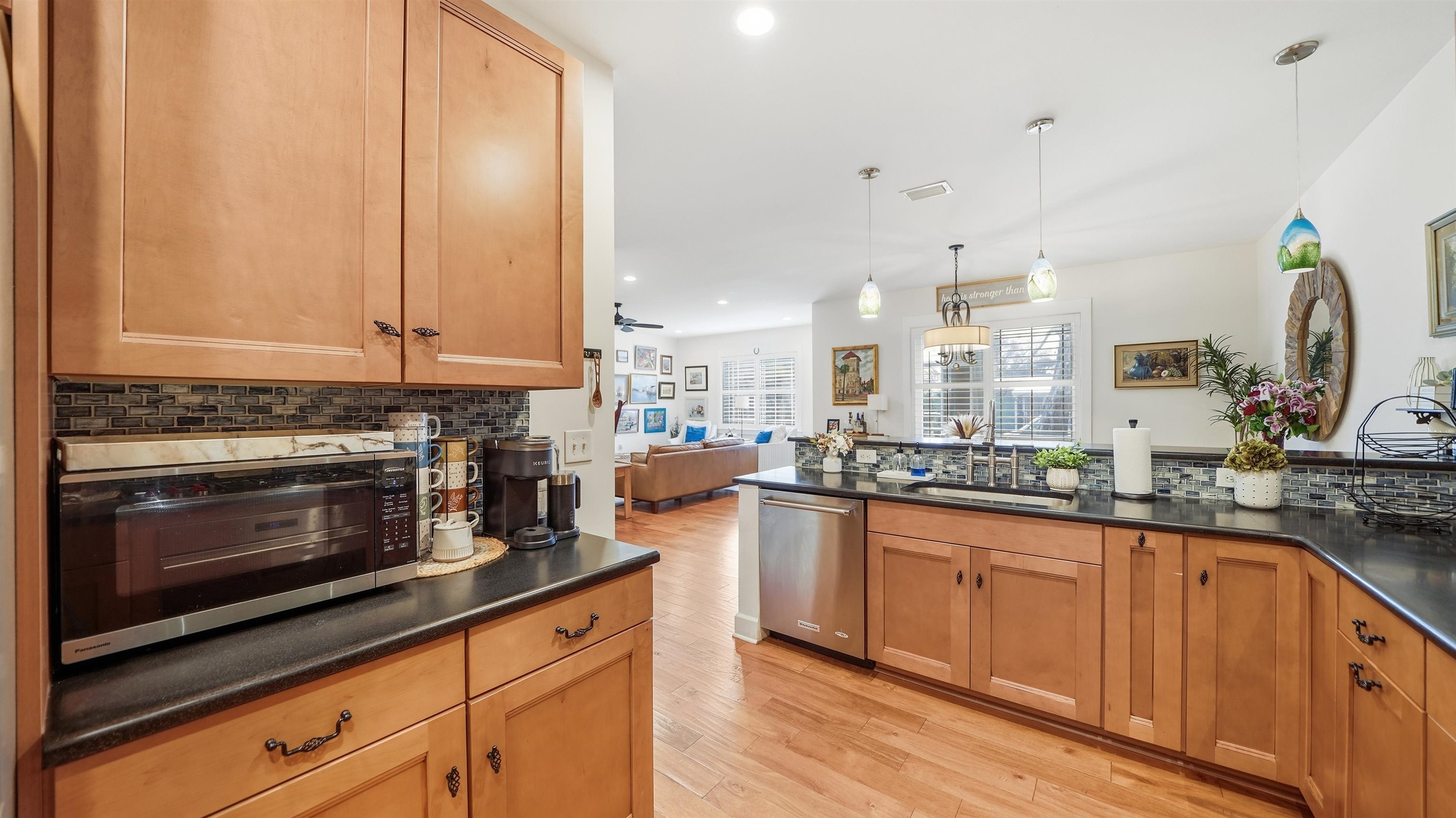 Image 19 of 64 For 159 Martin Luther King Ave