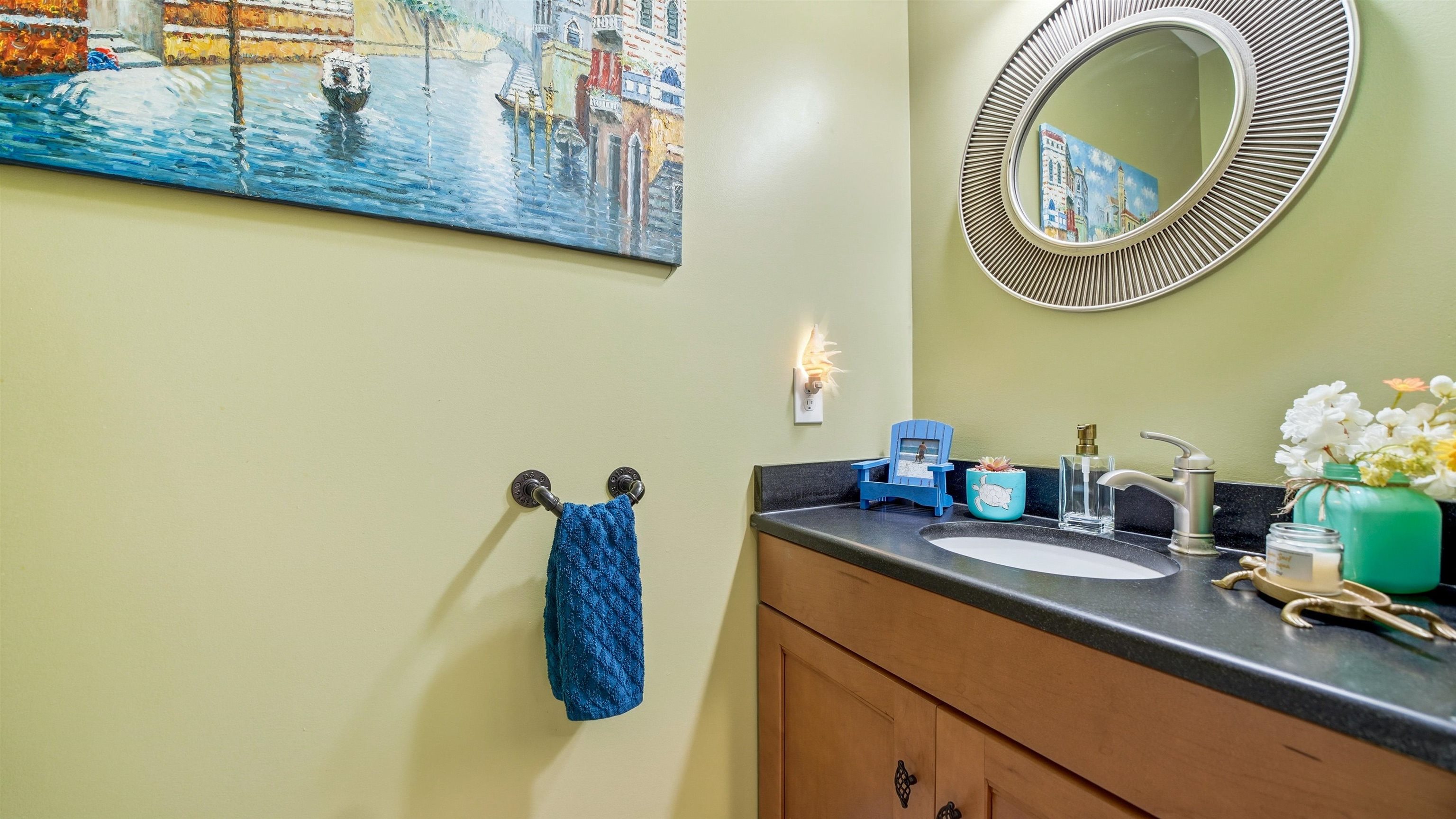 Image 24 of 64 For 159 Martin Luther King Ave