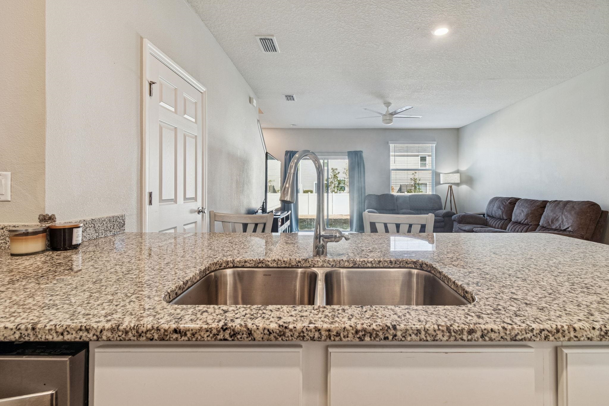 Image 11 of 41 For 156 Great Star Court