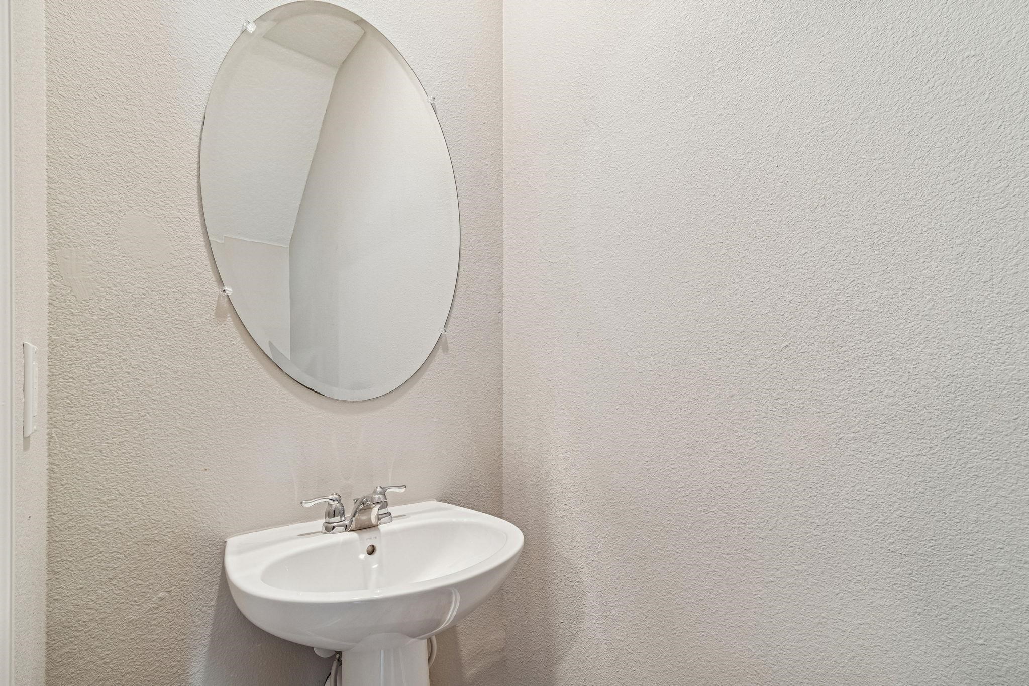 Image 20 of 41 For 156 Great Star Court