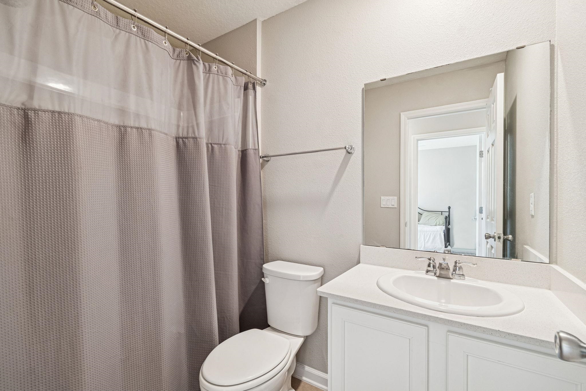 Image 30 of 41 For 156 Great Star Court