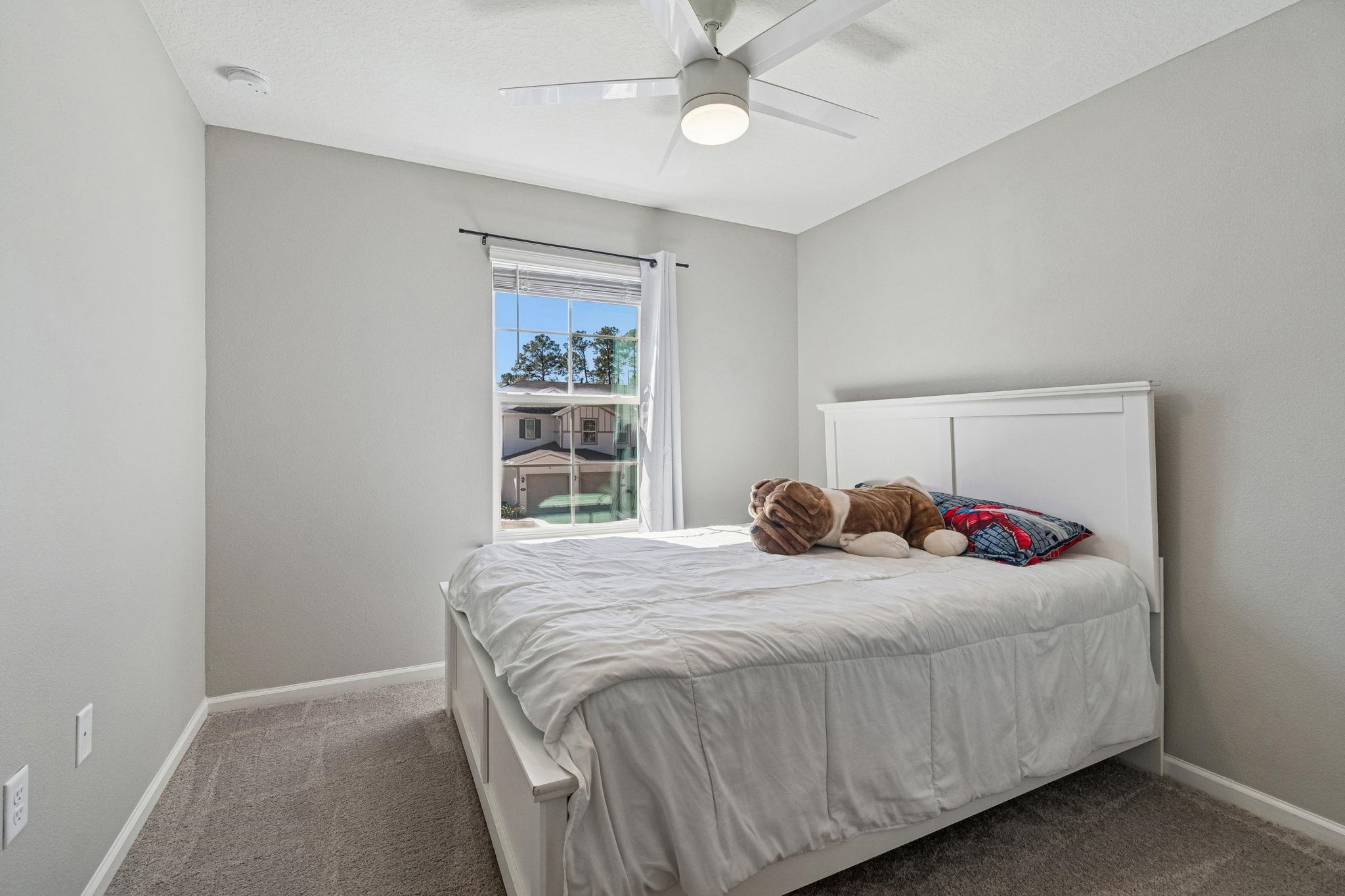 Image 31 of 41 For 156 Great Star Court