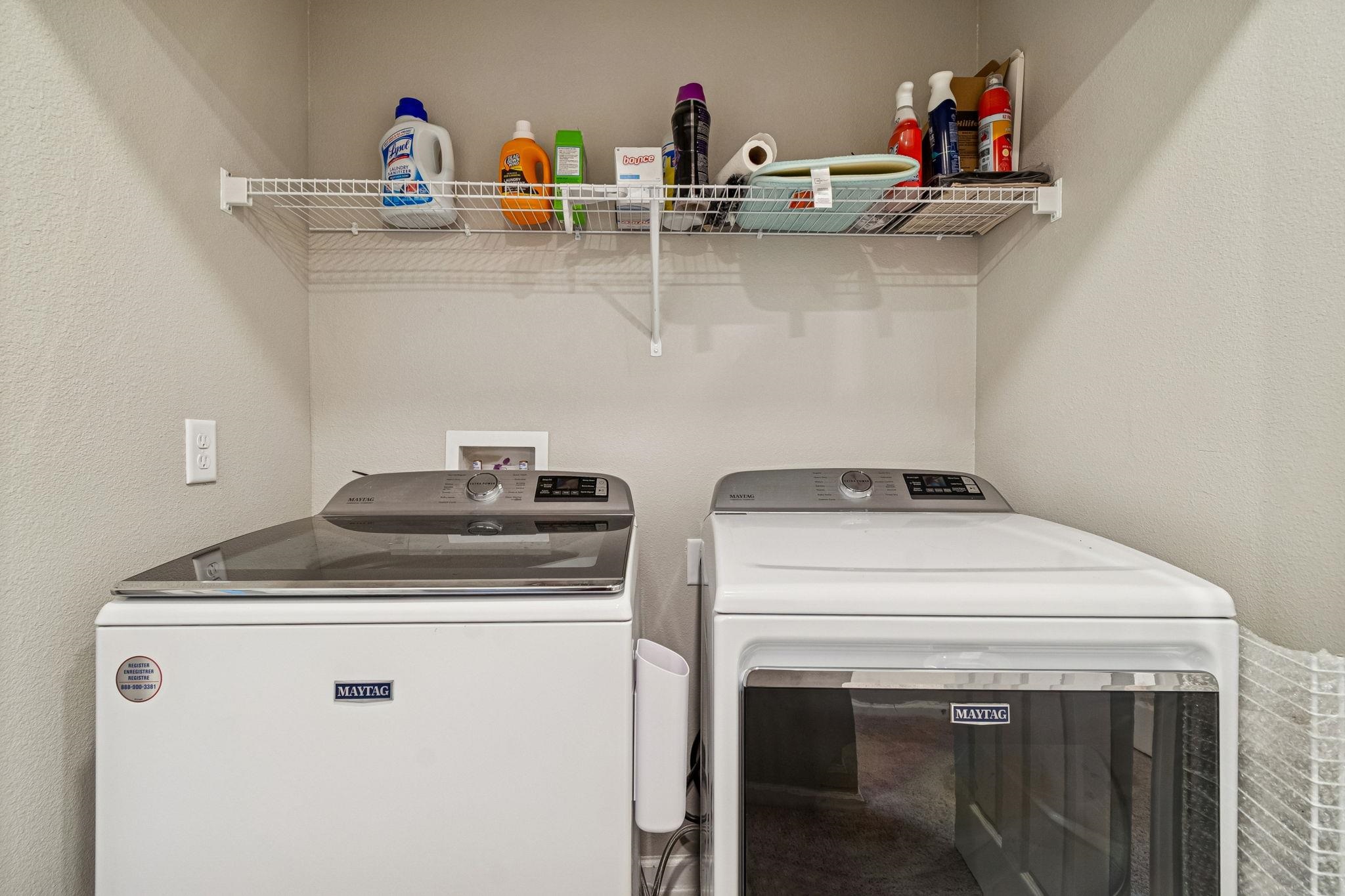 Image 33 of 41 For 156 Great Star Court